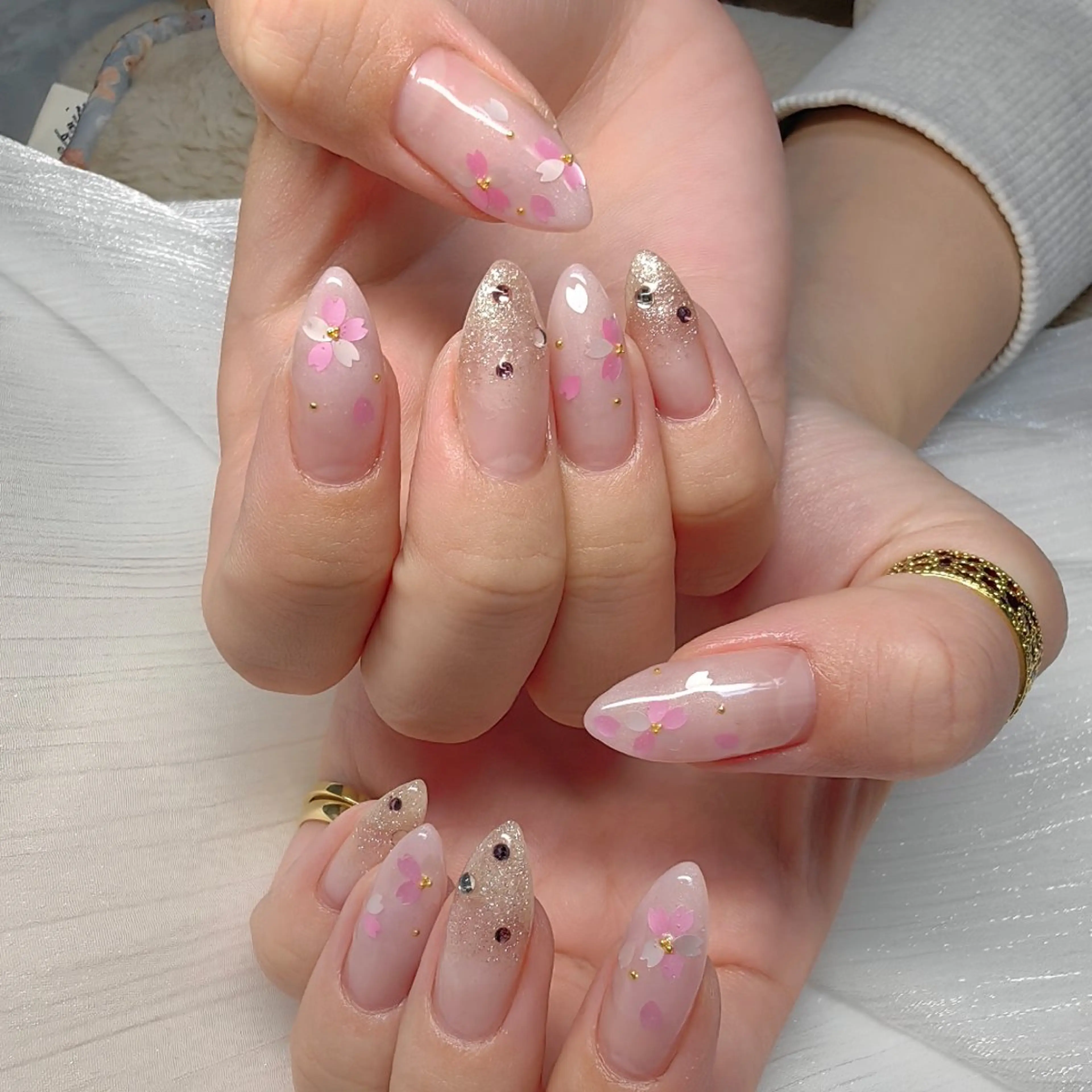 ネイル 桜ネイル ハンドネイル reve あやののネイルデザイン
