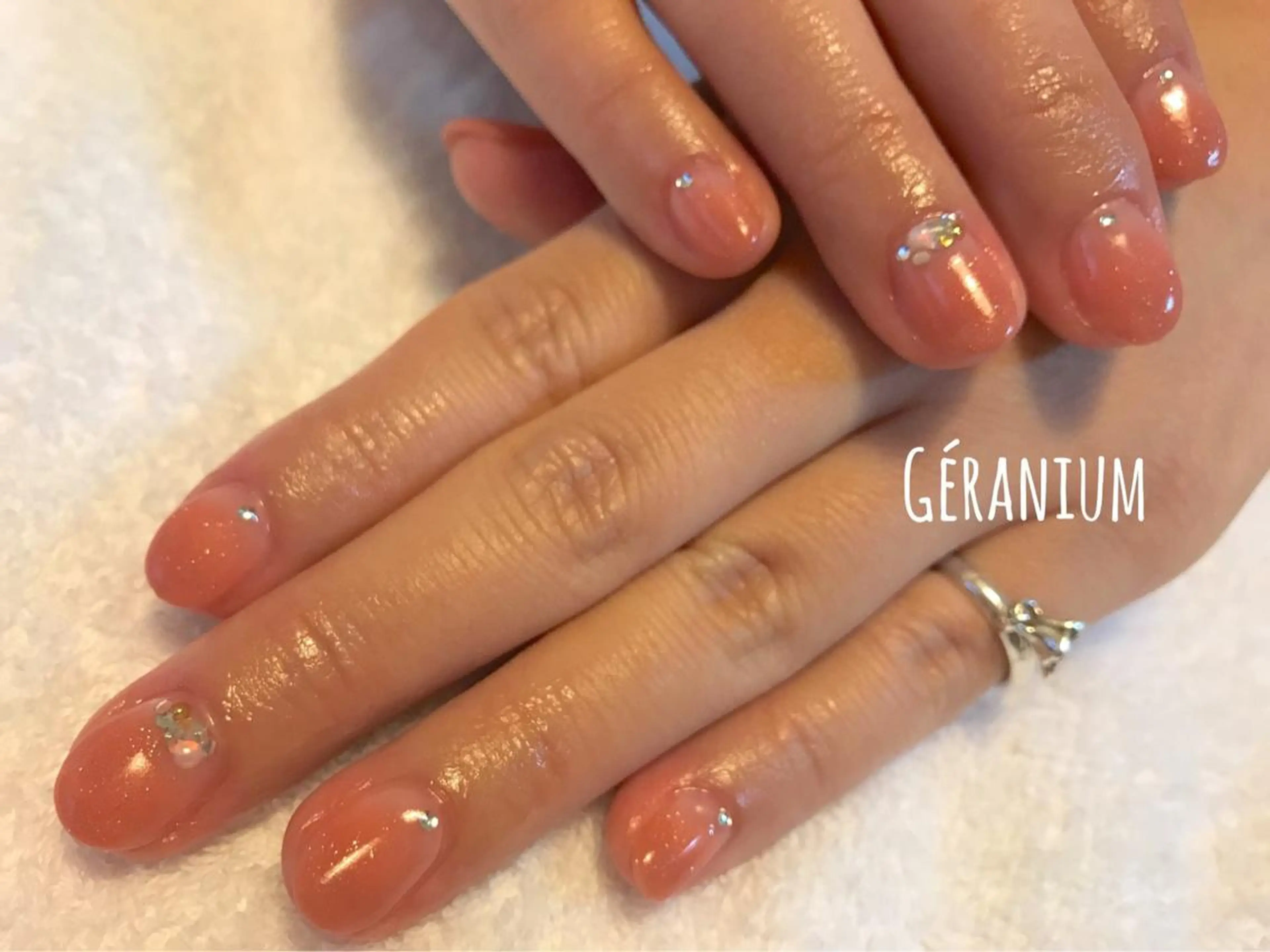 ネイル シンプルネイル GéRanium Harukaのネイルデザイン