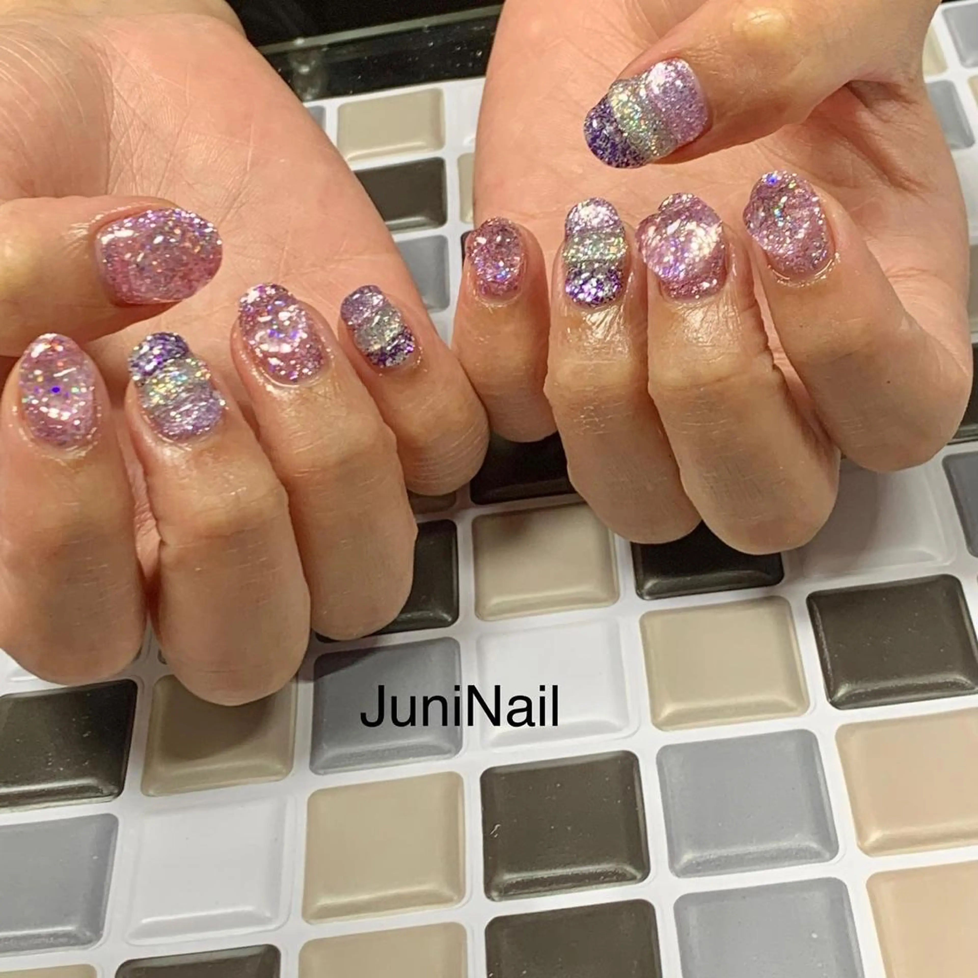ネイル オーロラネイル クリアネイル 成人式 フラッシュネイル フレンチネイル ハンドネイル JuniNail 주니네일🇰🇷suのネイルデザイン