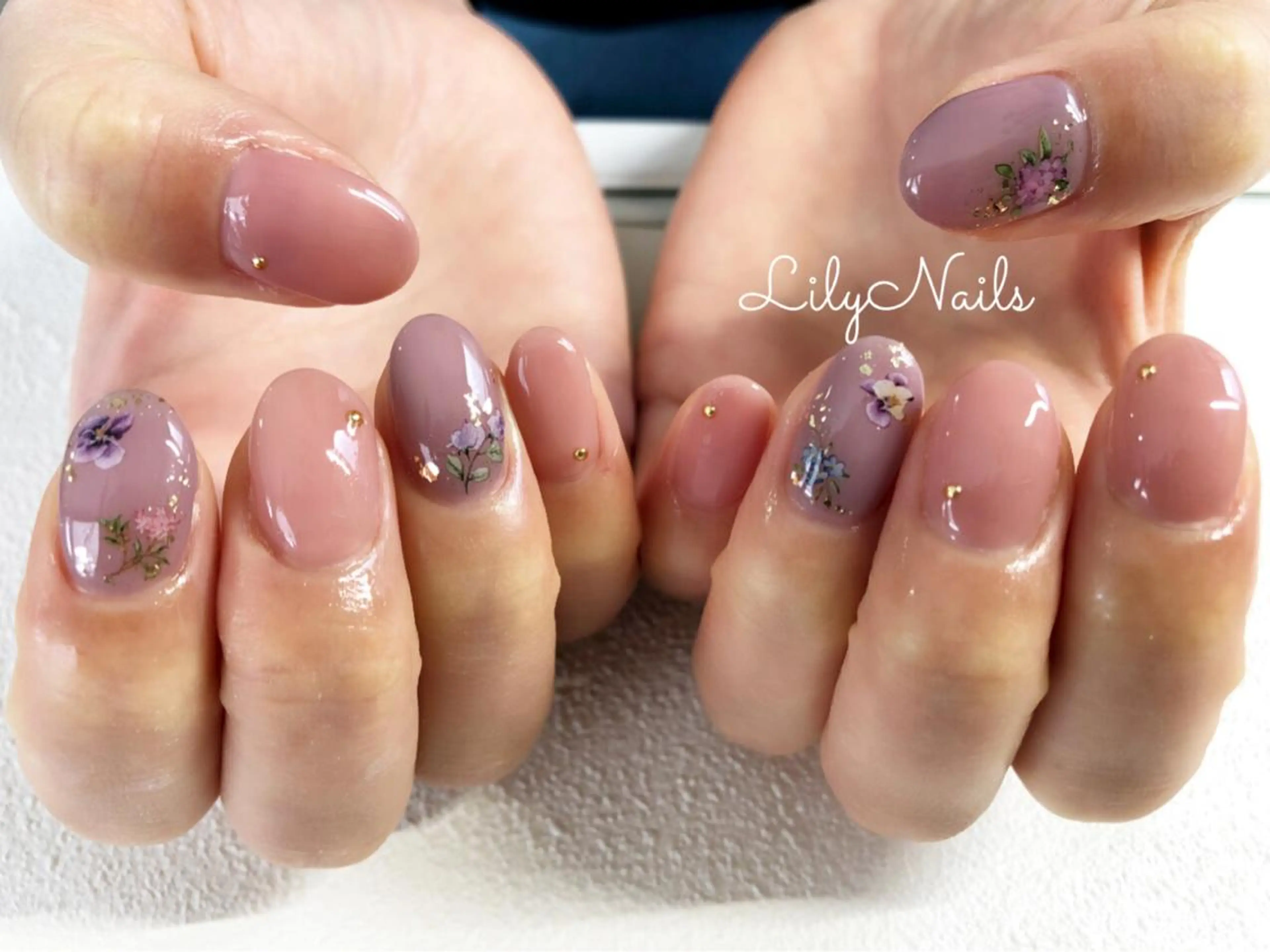 ネイル ハンドネイル Lily Nailsのネイルデザイン
