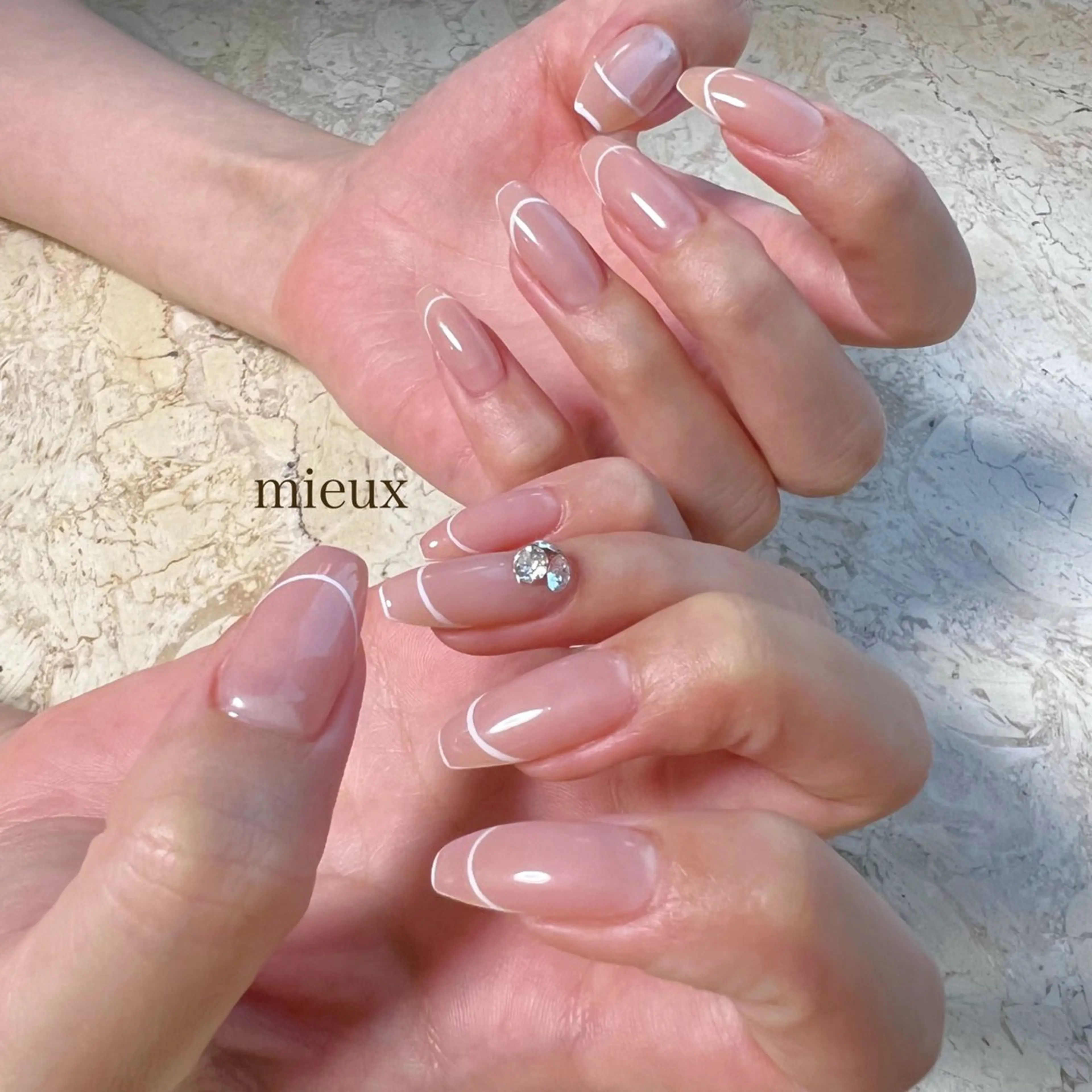 ネイル ハンドネイル フットネイル nail salon mieux(ミュー)のマツエク・マツパデザイン