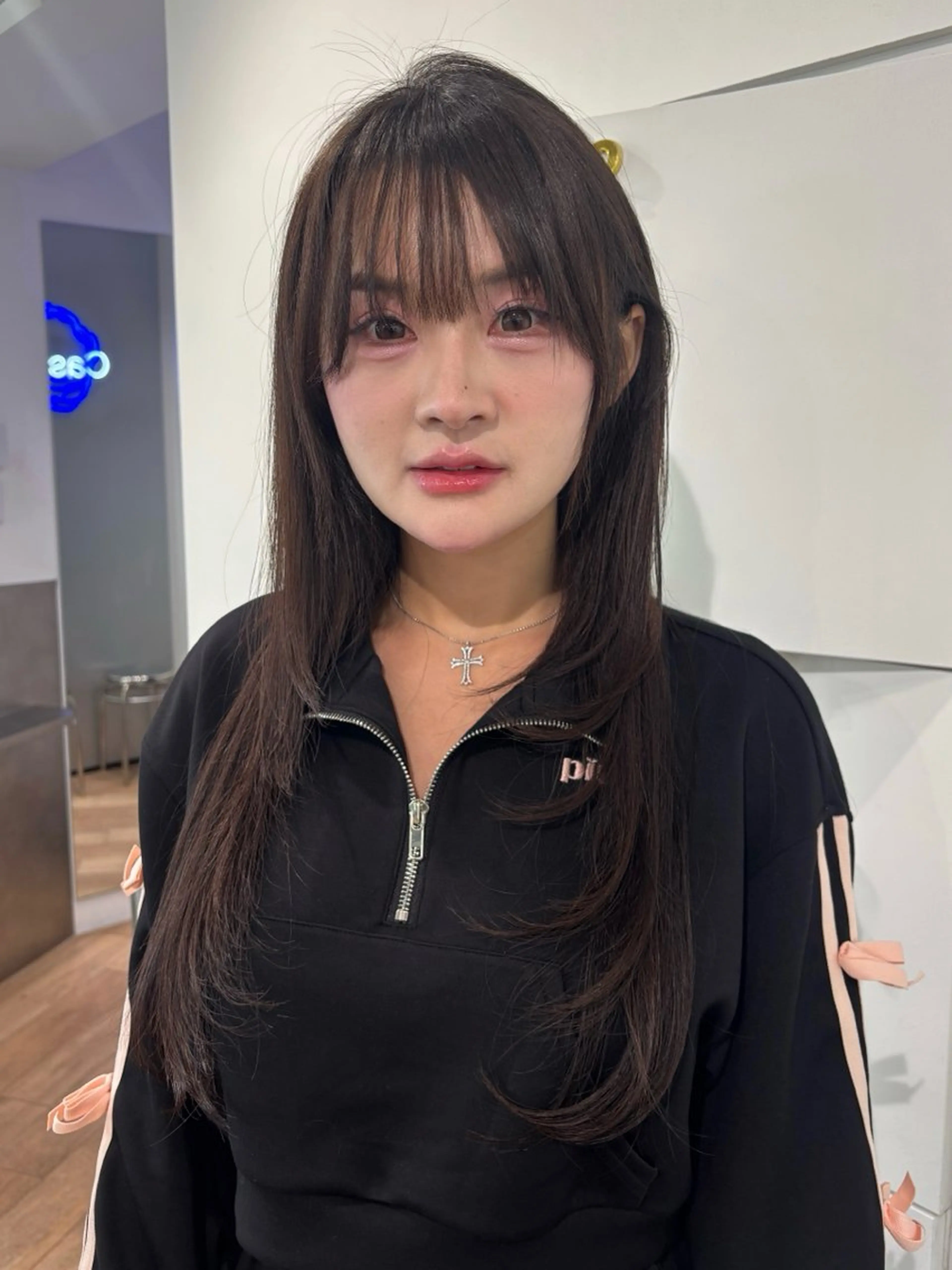ロング レイヤーカット カット ブリーチ透明感カラー 🍀mizuki🍀のヘアスタイル