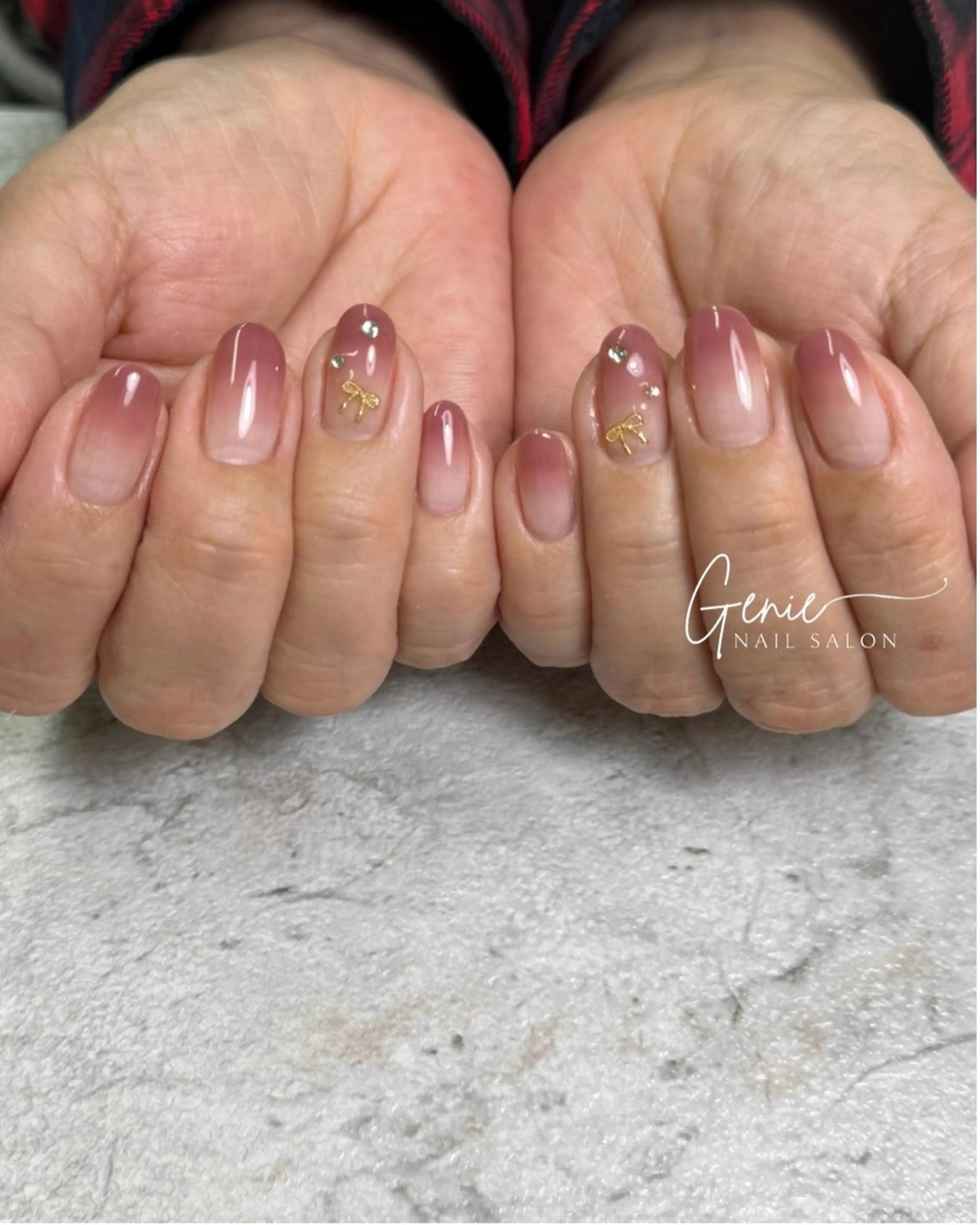 ネイル グラデーション リボン ハンドネイル Nail salon Genie所属・Nail salon Genieのネイルデザイン