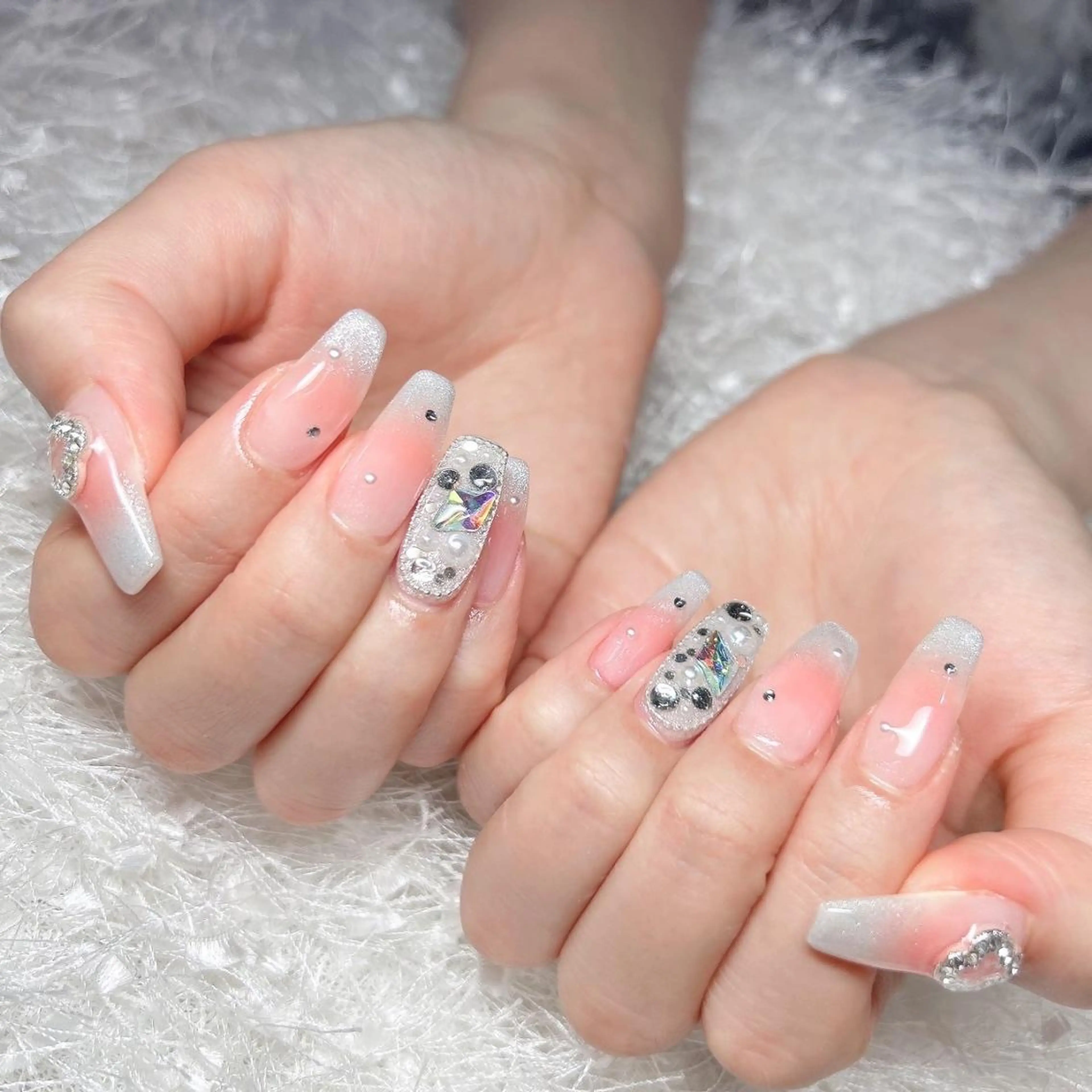 ネイル 長さ出し フレンチネイル ジェルネイル グラデーション 韓国ネイル ハンドネイル Nail&eye Belire 新宿のネイルデザイン