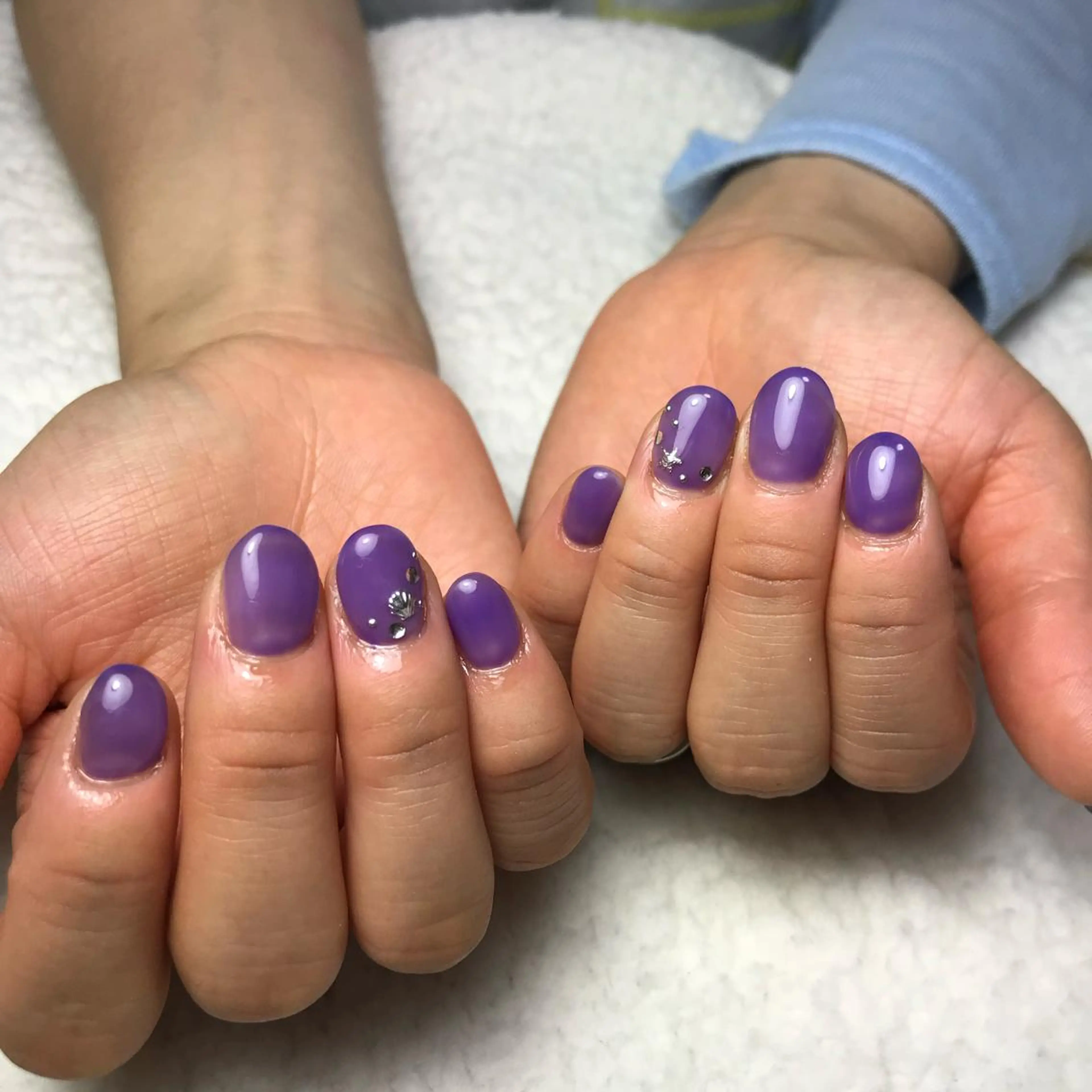 ネイル パープル ハンドネイル COCO +のエステ・リラクイメージ