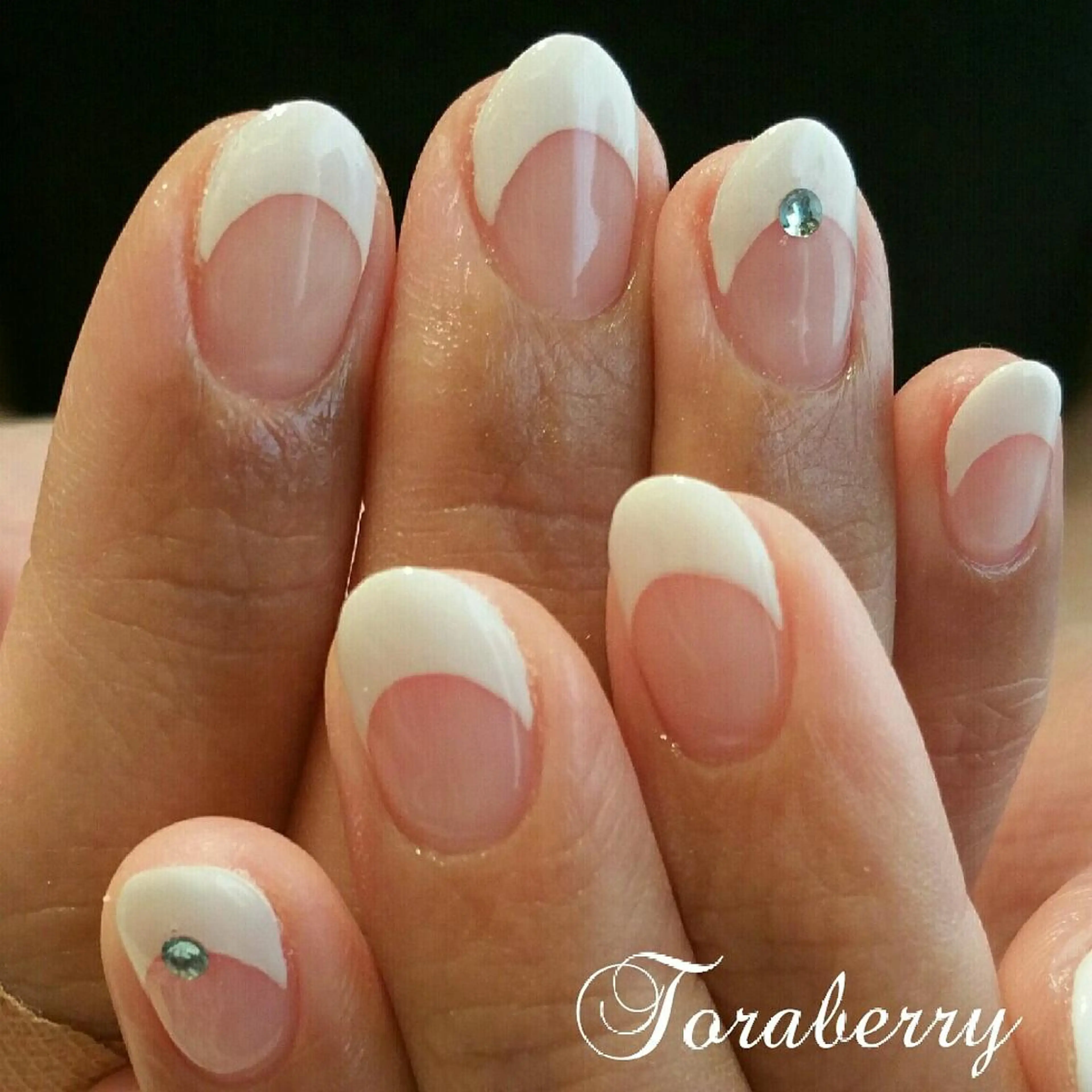 ネイル フレンチネイル ネイリスト なつみのネイルデザイン