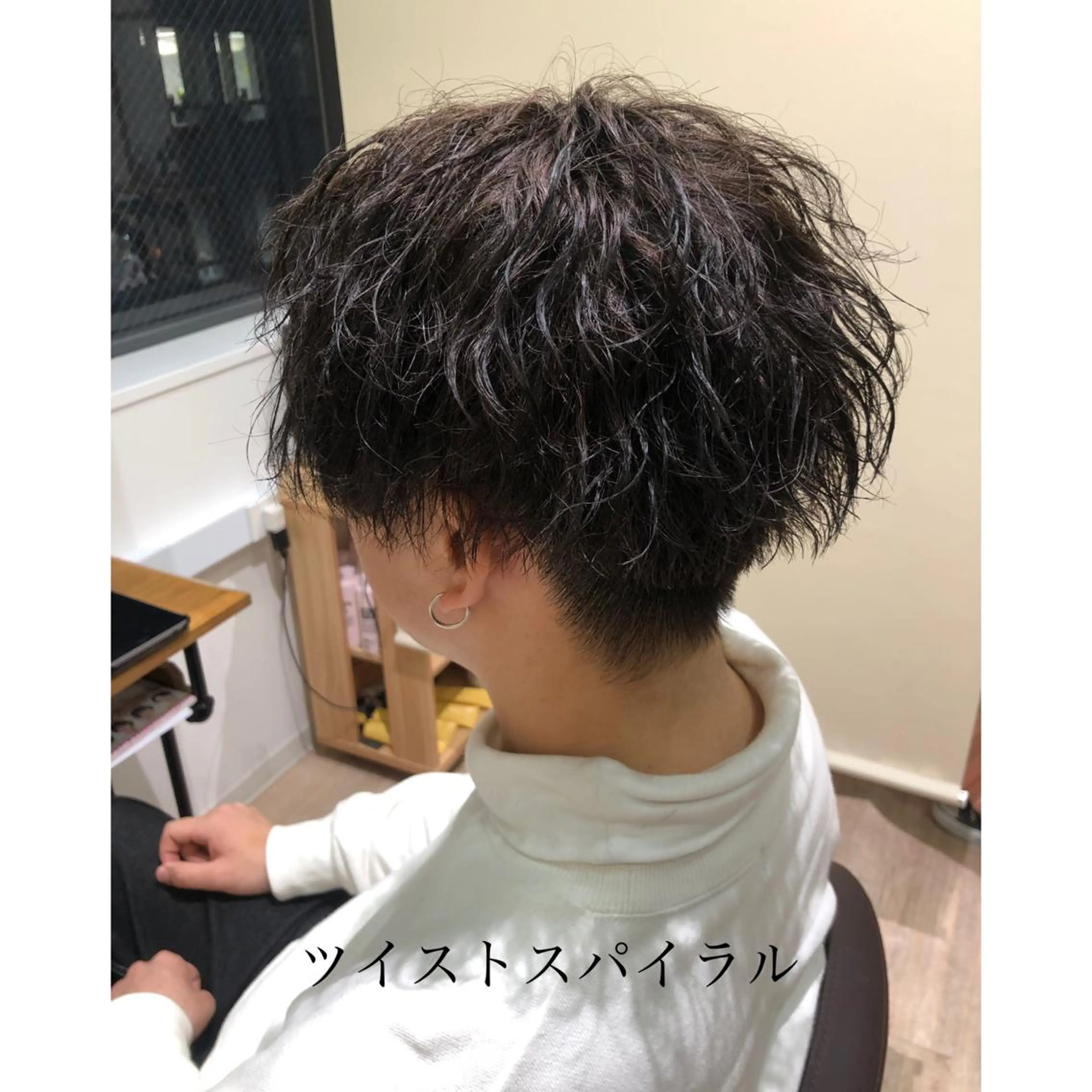 ショート カラー パーマ 関西センターパート メンズモデル募集のヘアスタイル
