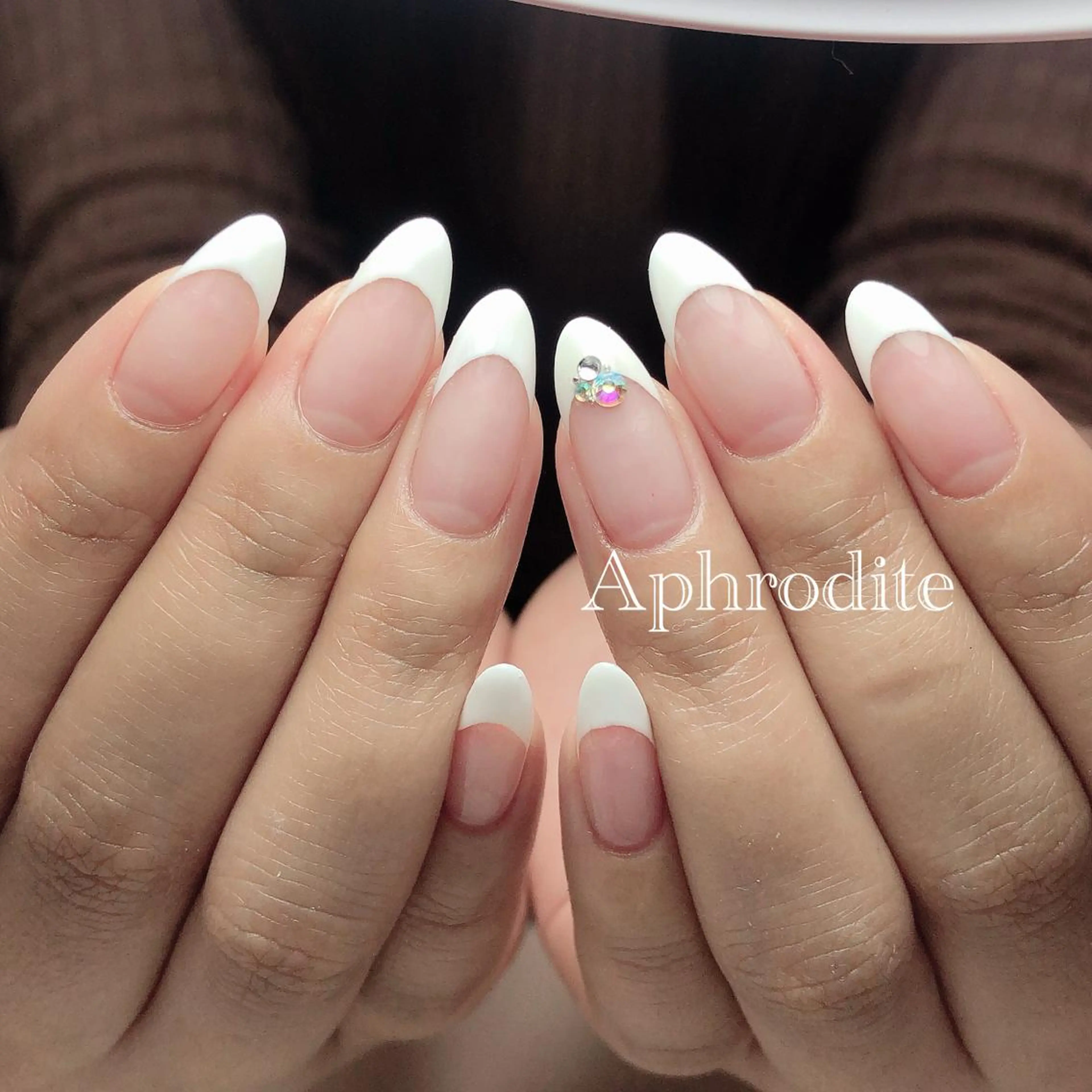 ネイル フレンチネイル Aphrodite パラジェル認定サロンのネイルデザイン