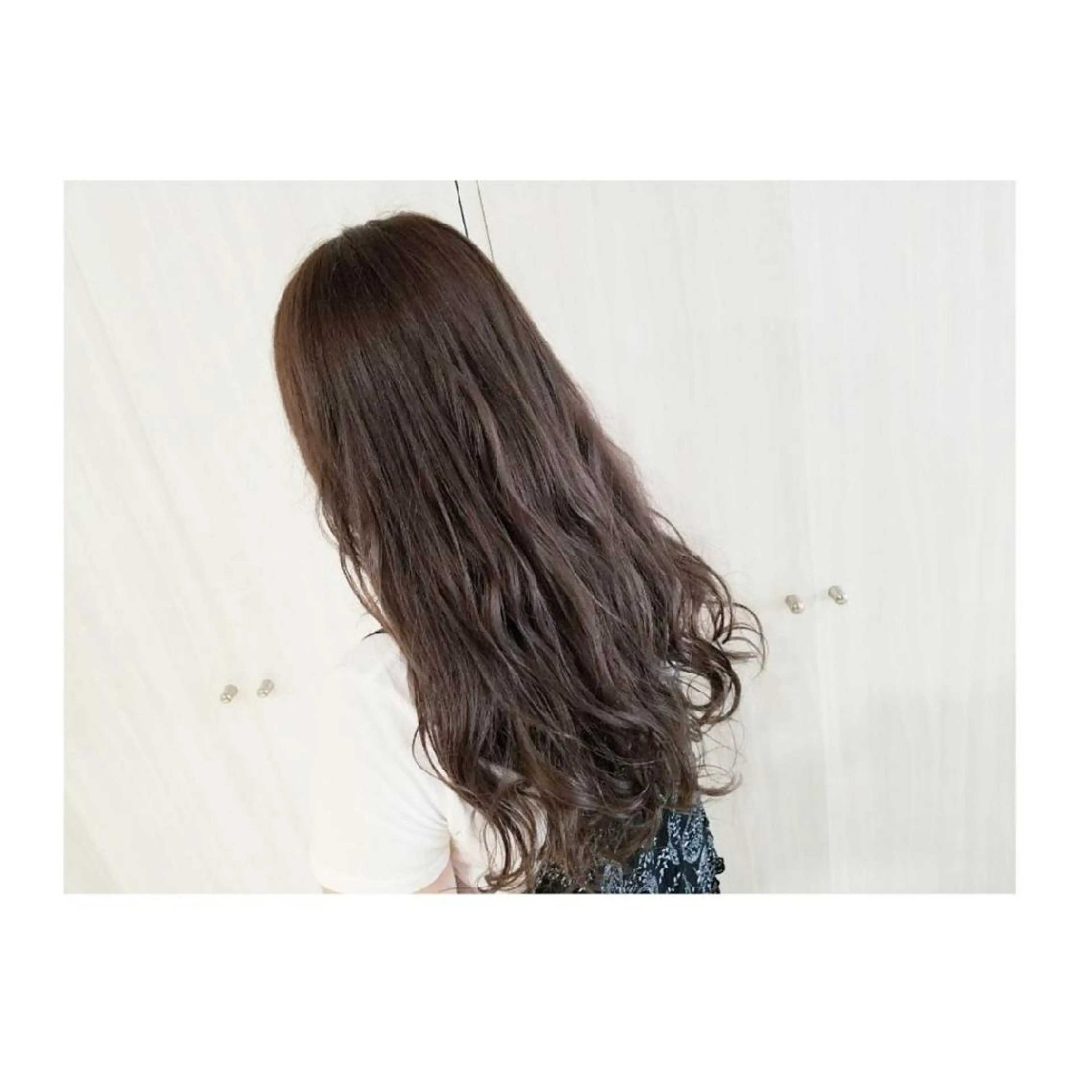 ロング カラー アッシュ ダークアッシュ Luana 矢場町のヘアスタイル