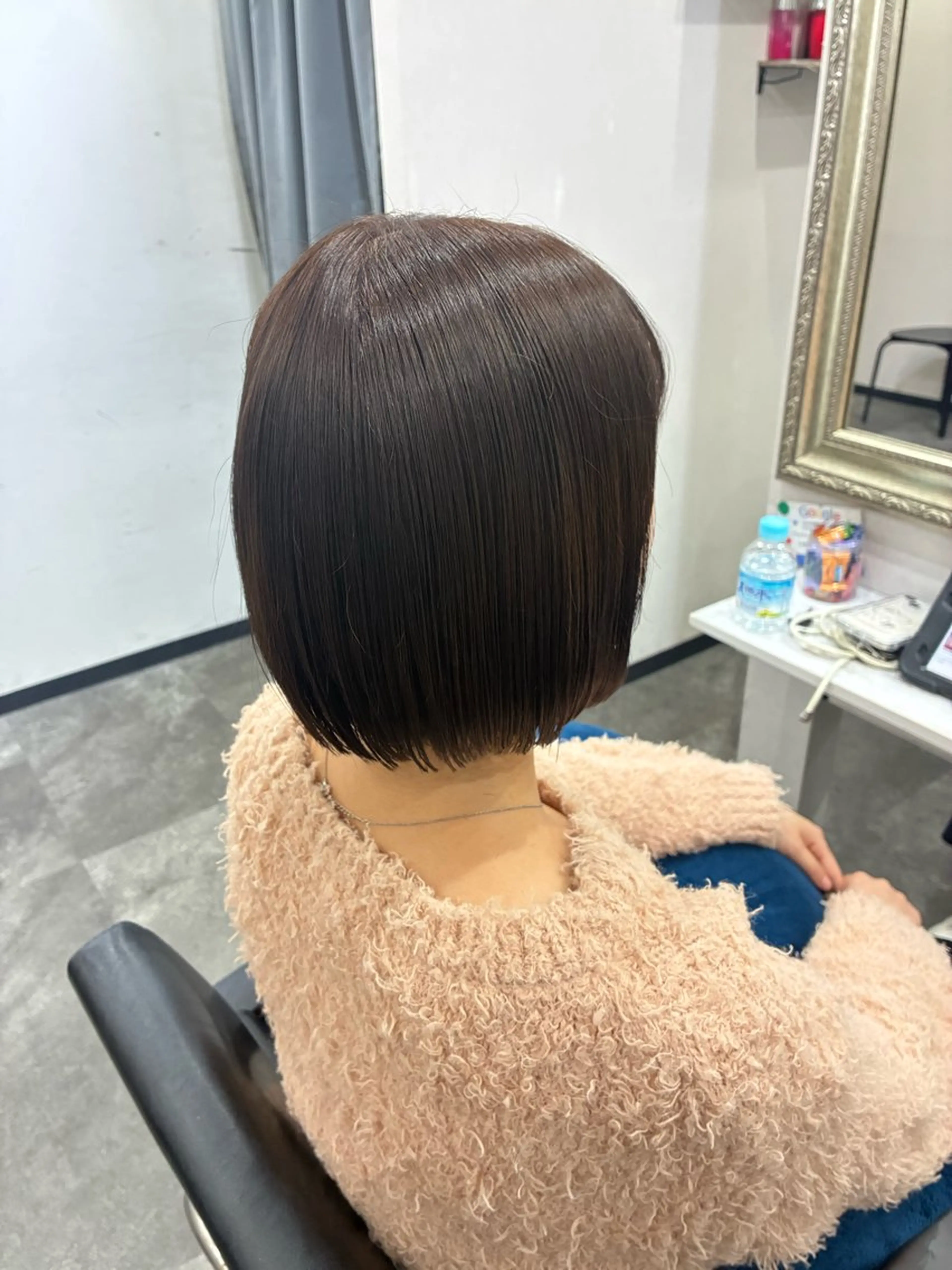 ショート アッシュ アッシュブラウン カット ヘアカラー トリートメント 五十嵐 満梨奈のヘアスタイル