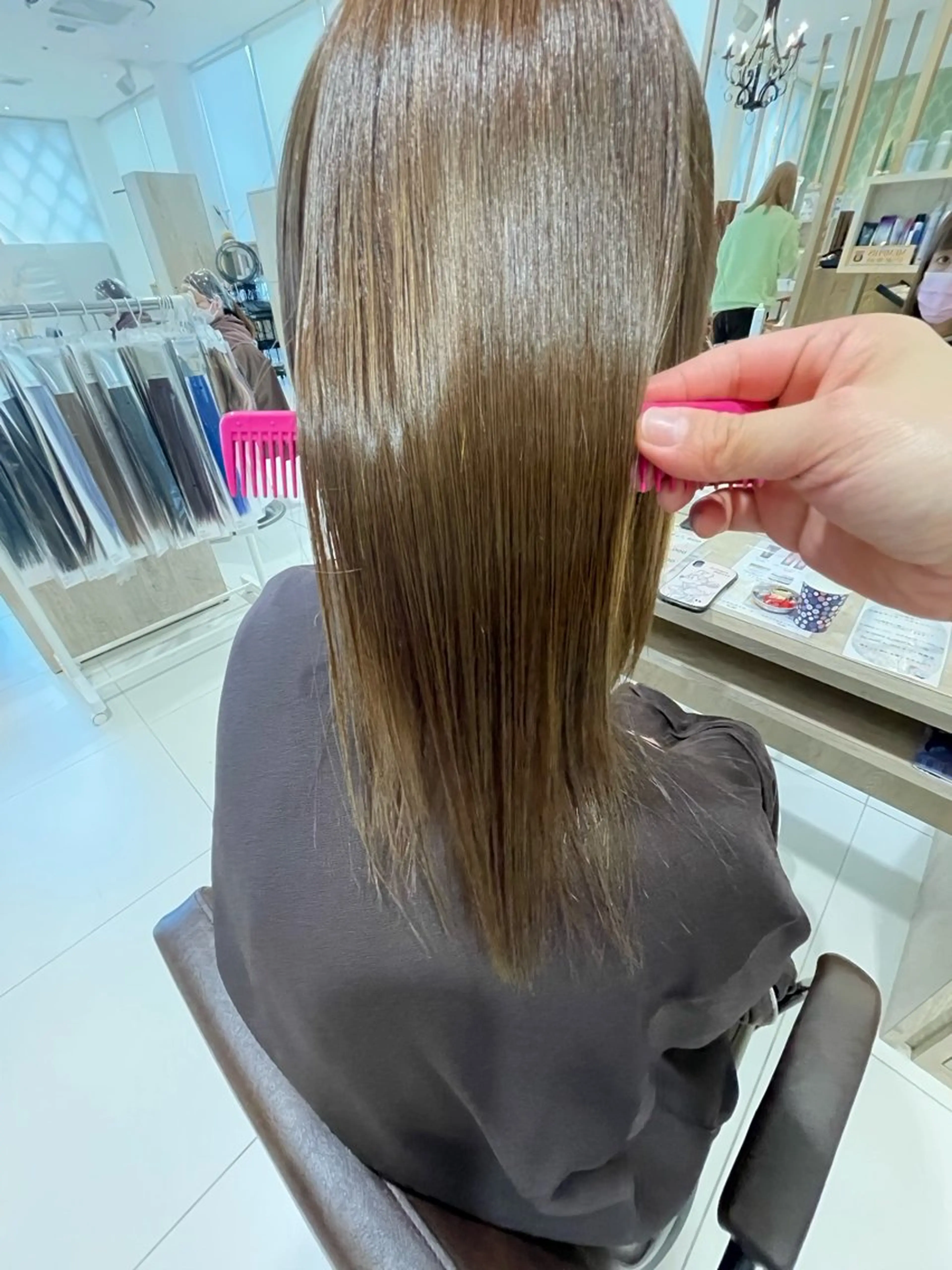 ロング パーマ 髪質改善 縮毛矯正 トリートメント ストレートパーマ カット 縮毛矯正 鶴岡で縮毛矯正なら お任せ！ハヤシナオミのヘアスタイル