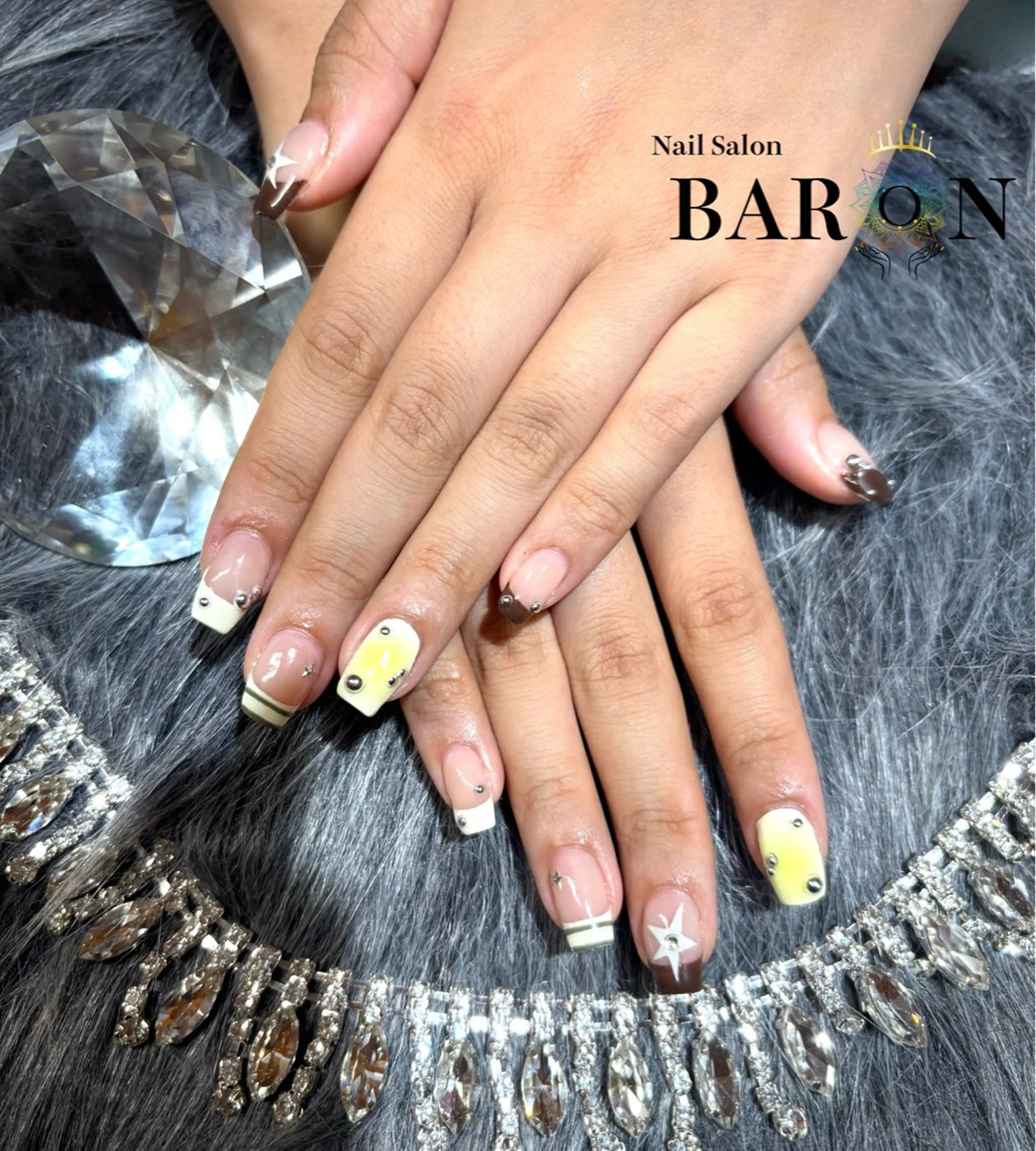 ミディアム BARON SAKIのネイルデザイン