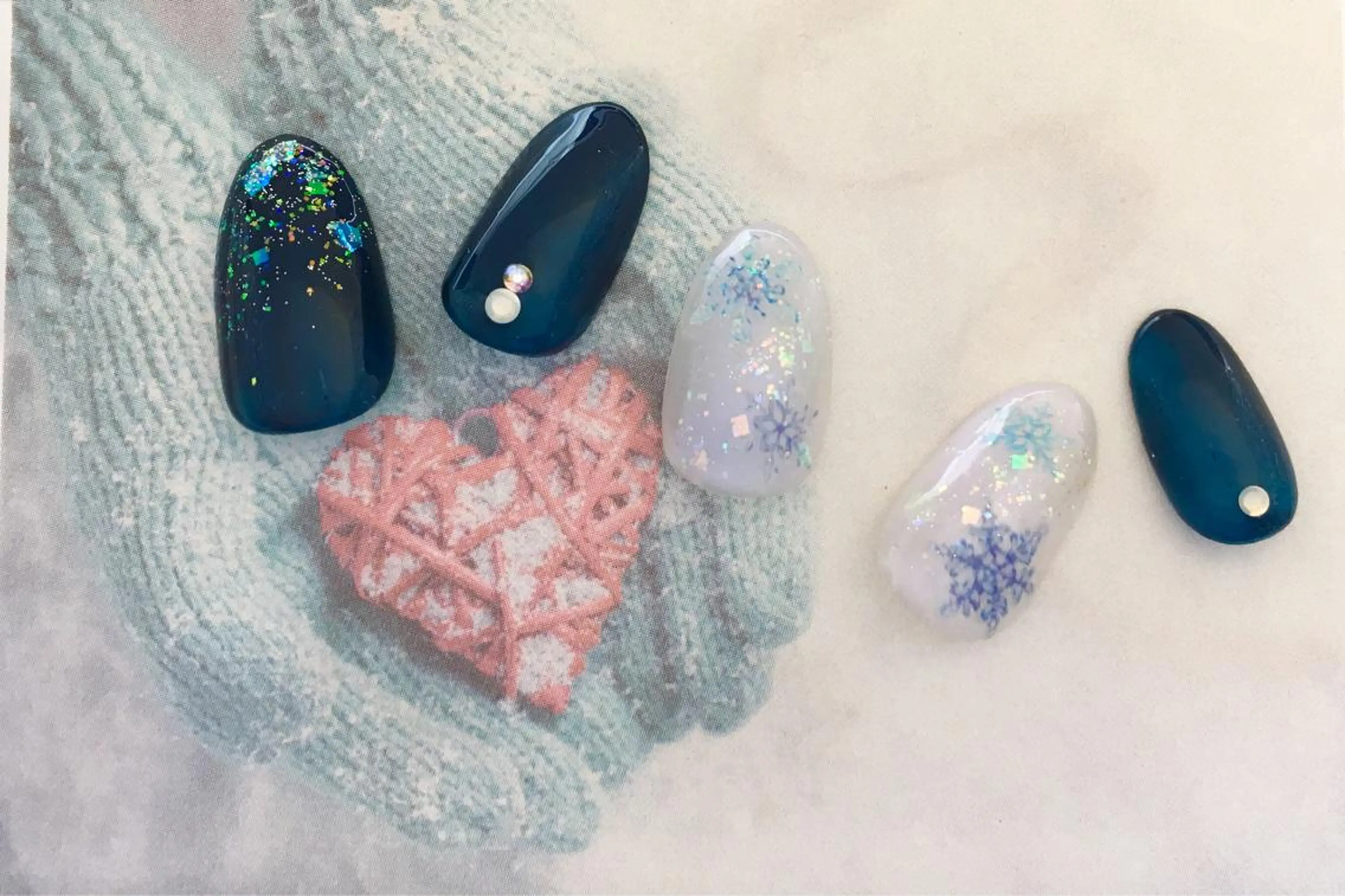 ネイル キラキラネイル ハンドネイル フジタ エリカのネイルデザイン