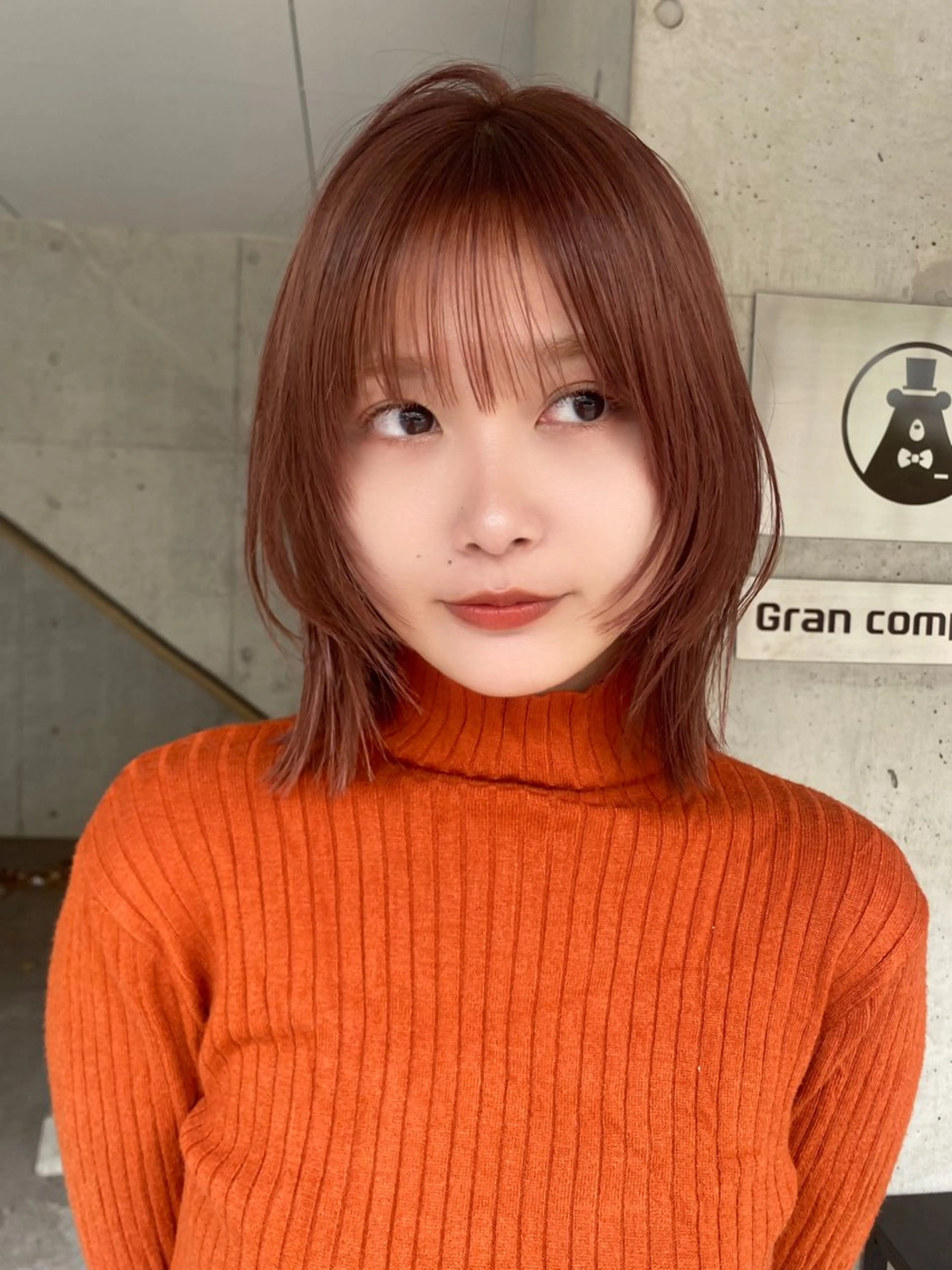 ミディアム カラー ベージュカラー オレンジ オレンジベージュ ボブ 顔まわりレイヤー shiori/暖色/ レイヤー/似合わせのヘアスタイル