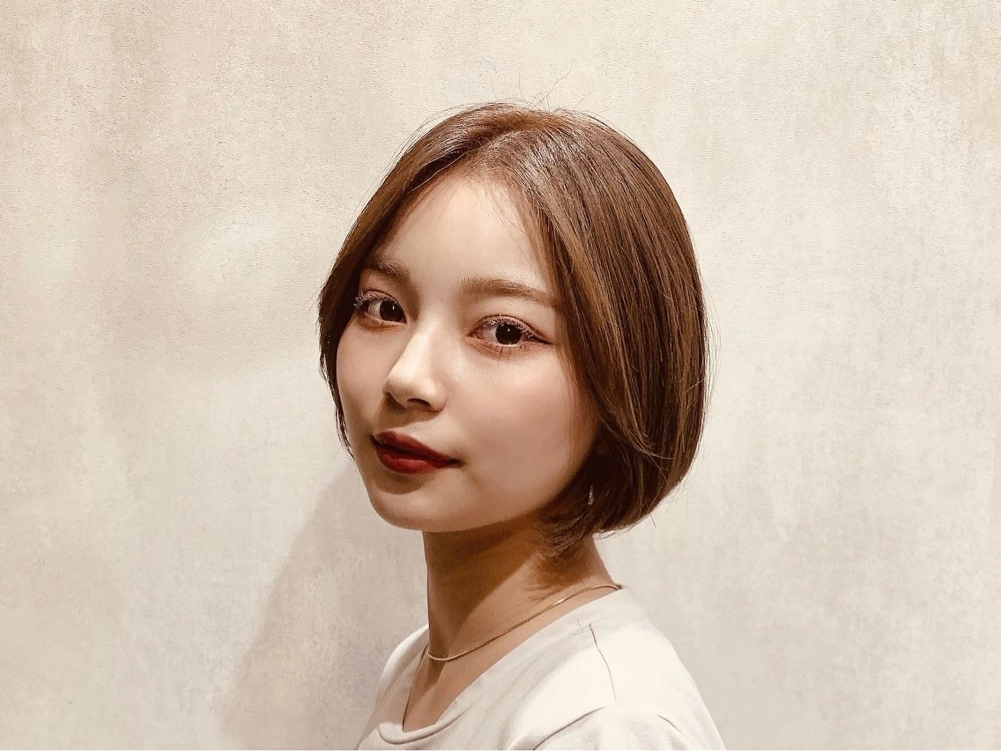 ショート カラー 馬場 彩のヘアスタイル