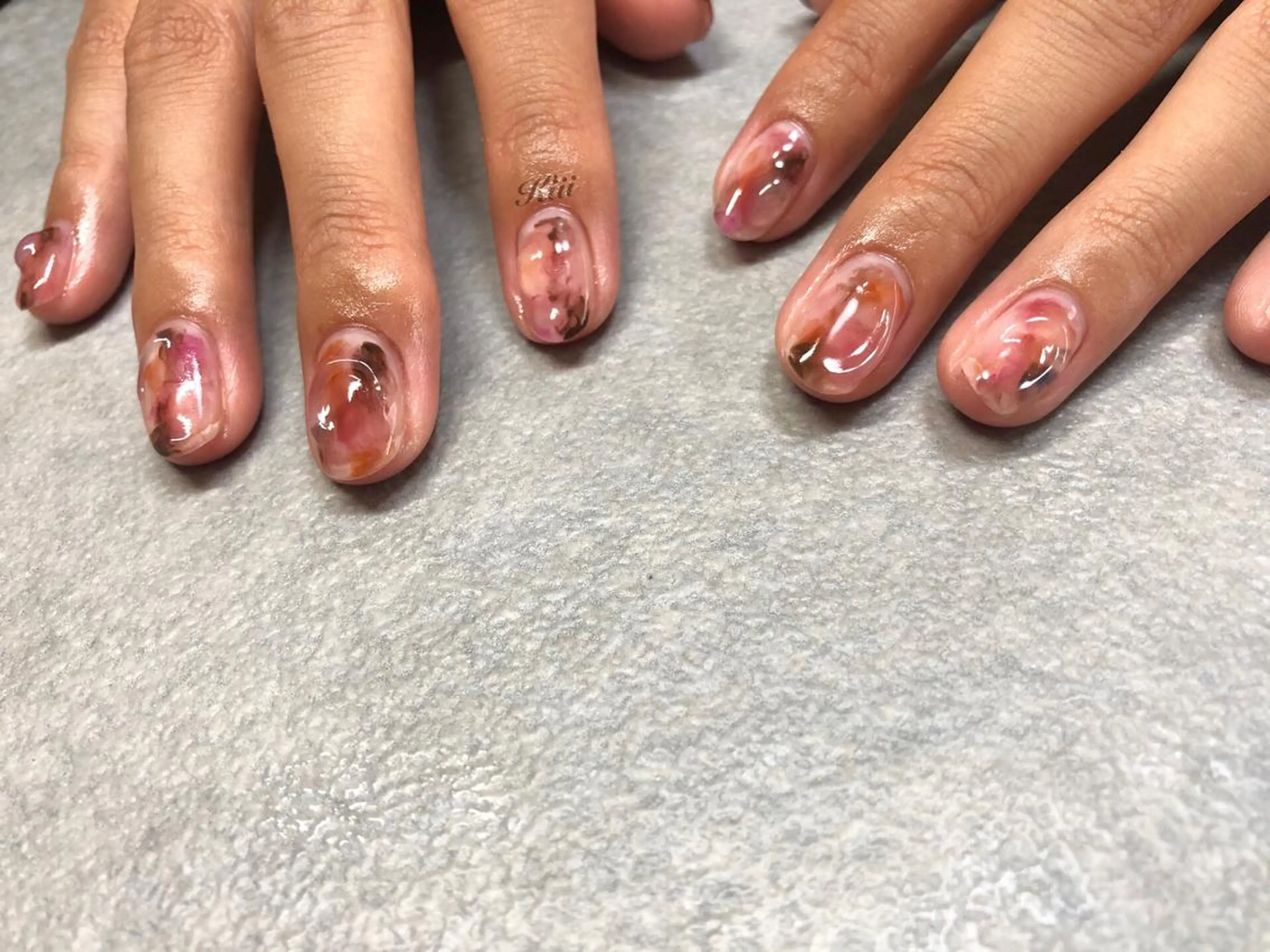 ネイル ハンドネイル フットネイル kiii.__ ✴︎*のネイルデザイン