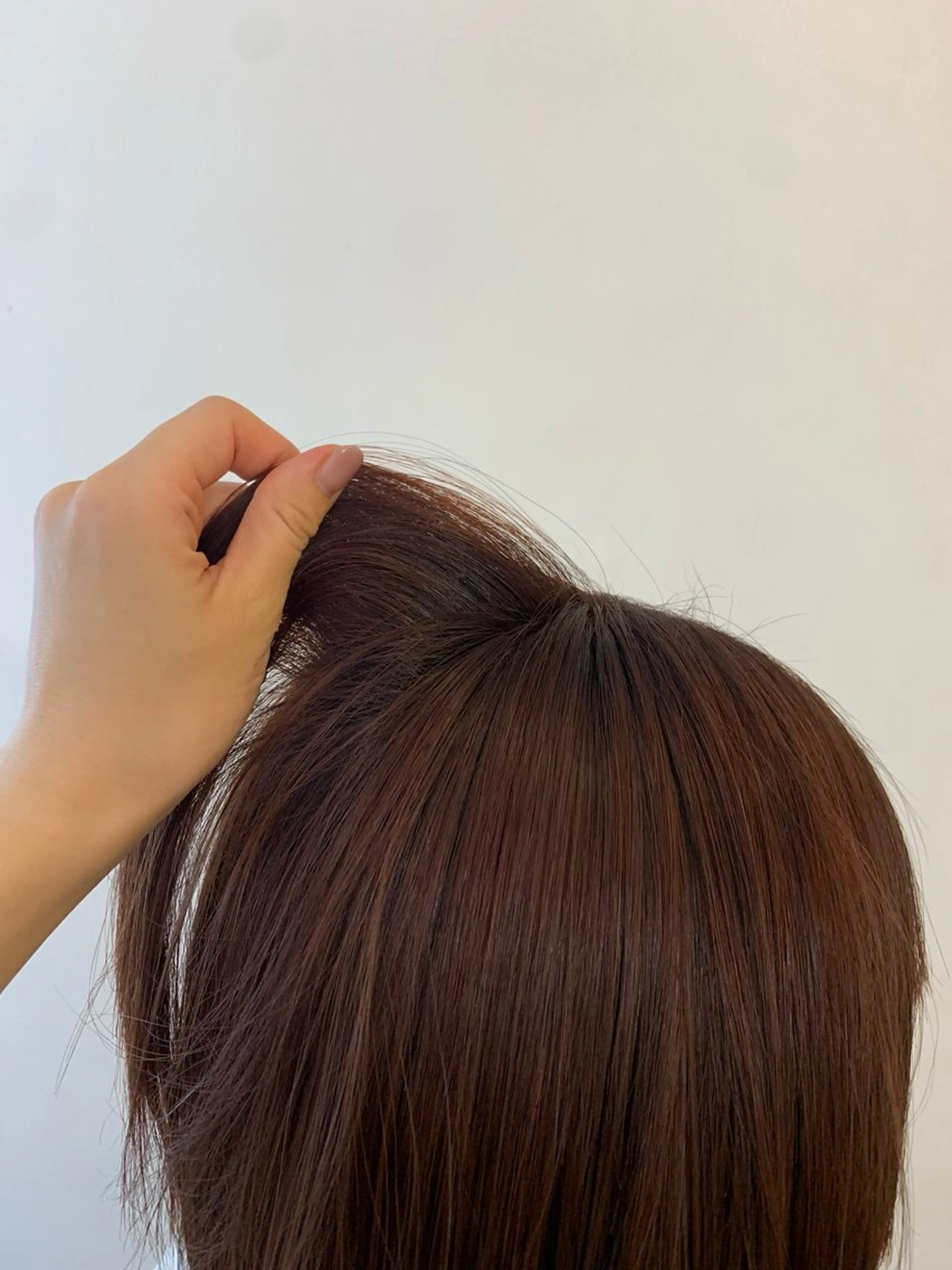 カラー ハロウ momonaのヘアスタイル