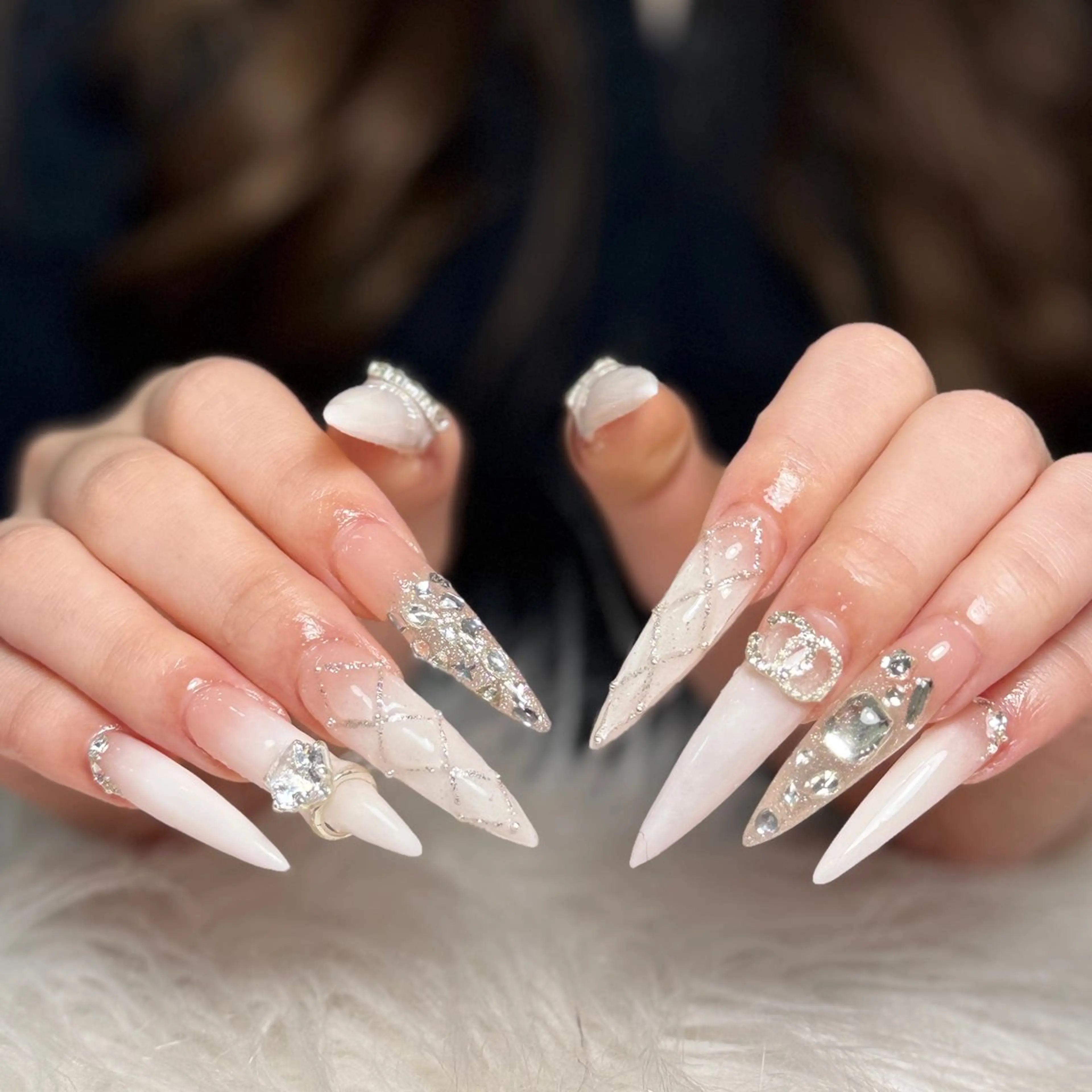 ネイル オーロラネイル 長さ出し フラッシュネイル フレンチネイル ジェルネイル Michi Nail Staffのネイルデザイン