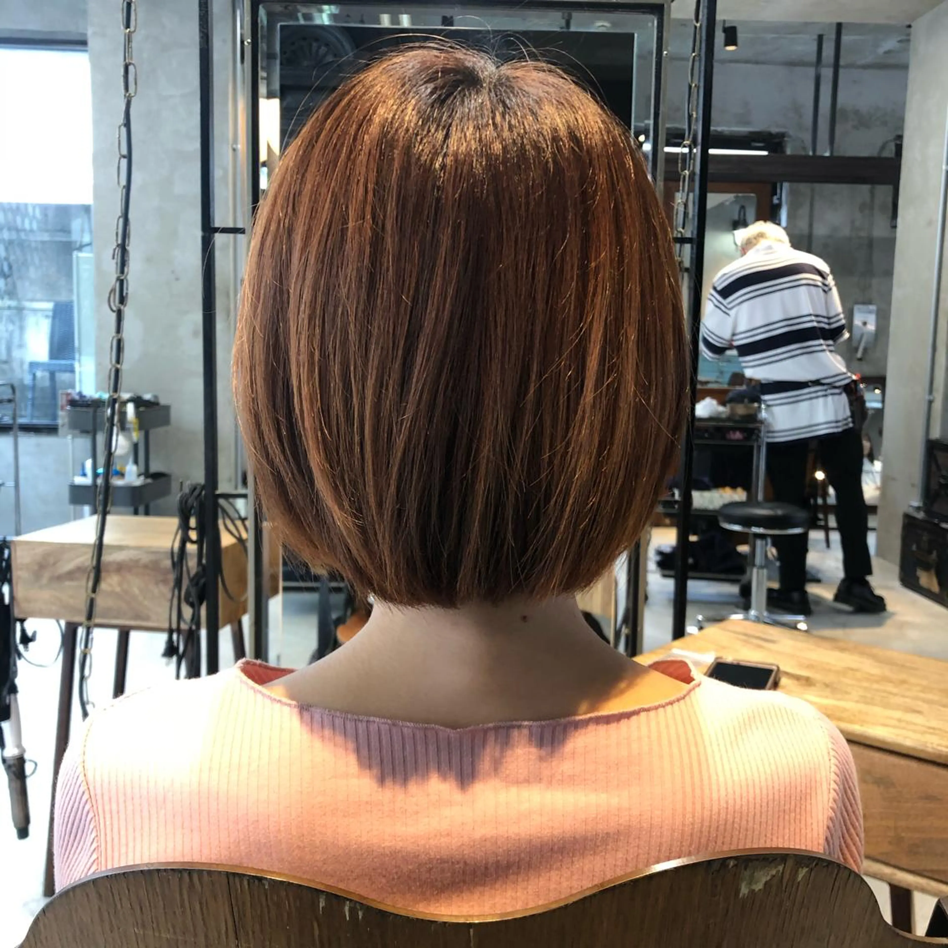 ショート カット ヘアカラー トリートメント SHARON（シャロン）所属・すきバサミを使わない カット✂️✨郡司泰之のヘアスタイル