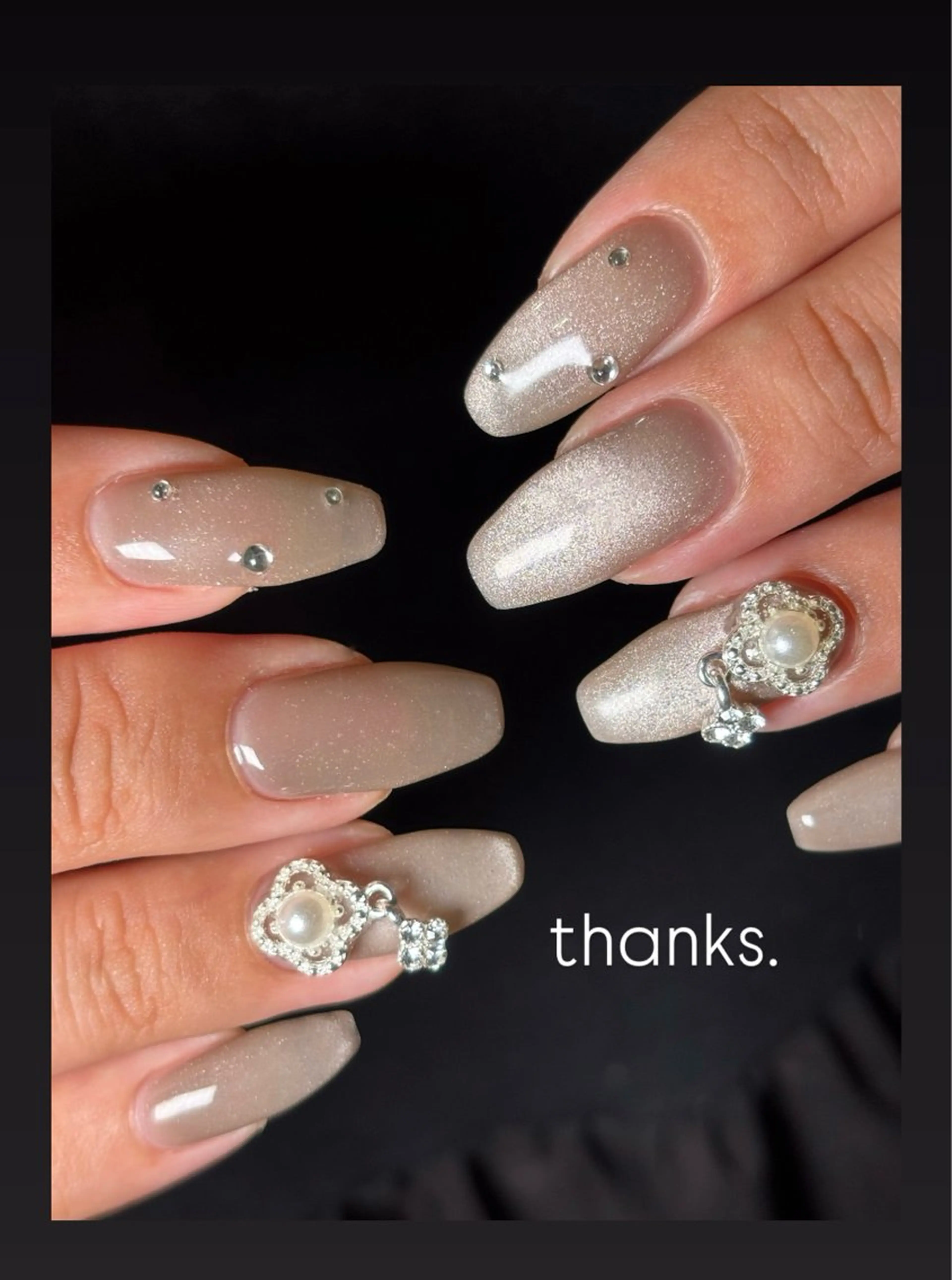 ネイル ハンドネイル .8 HAREのネイルデザイン