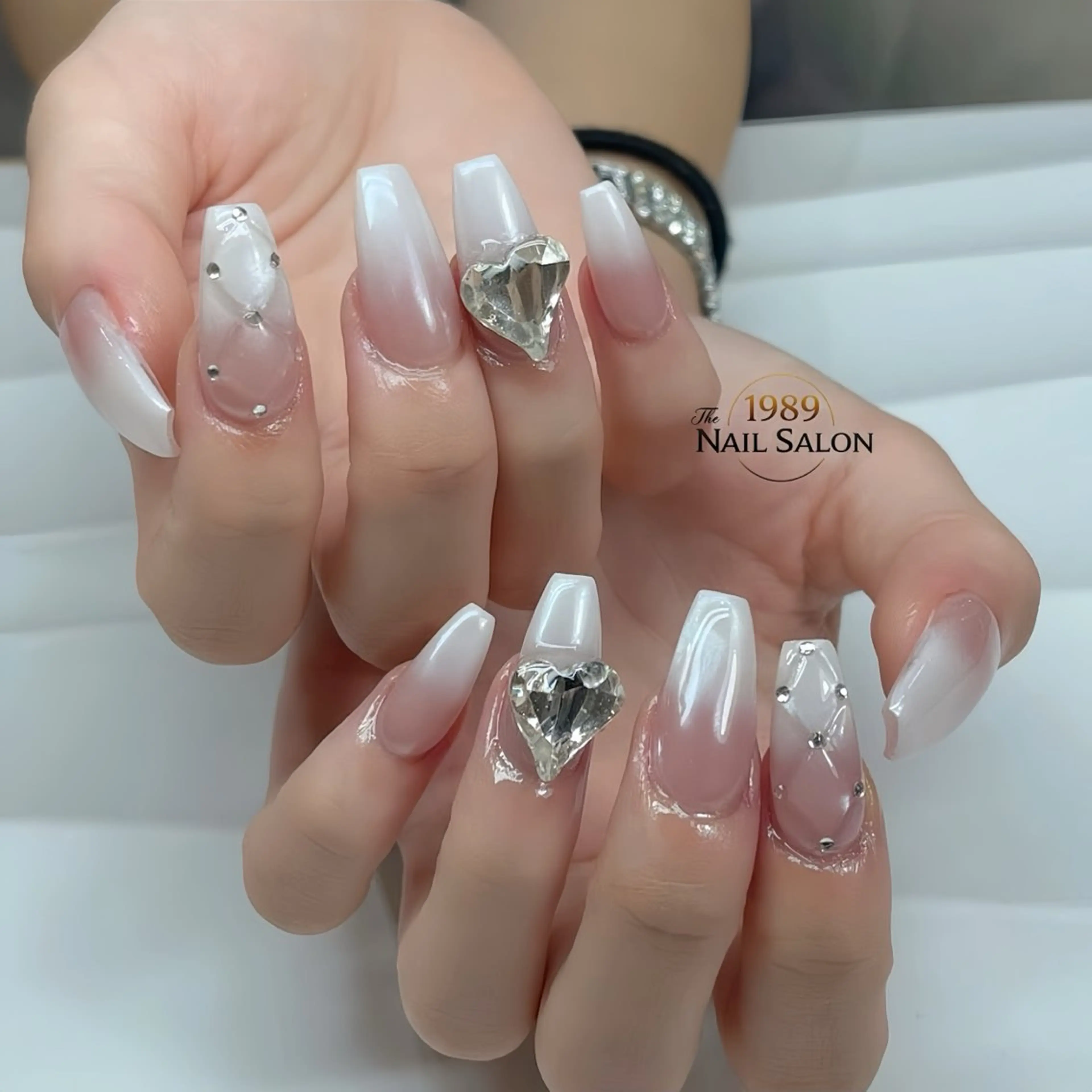 ネイル ハンドネイル The 1989 Nail Salonのネイルデザイン