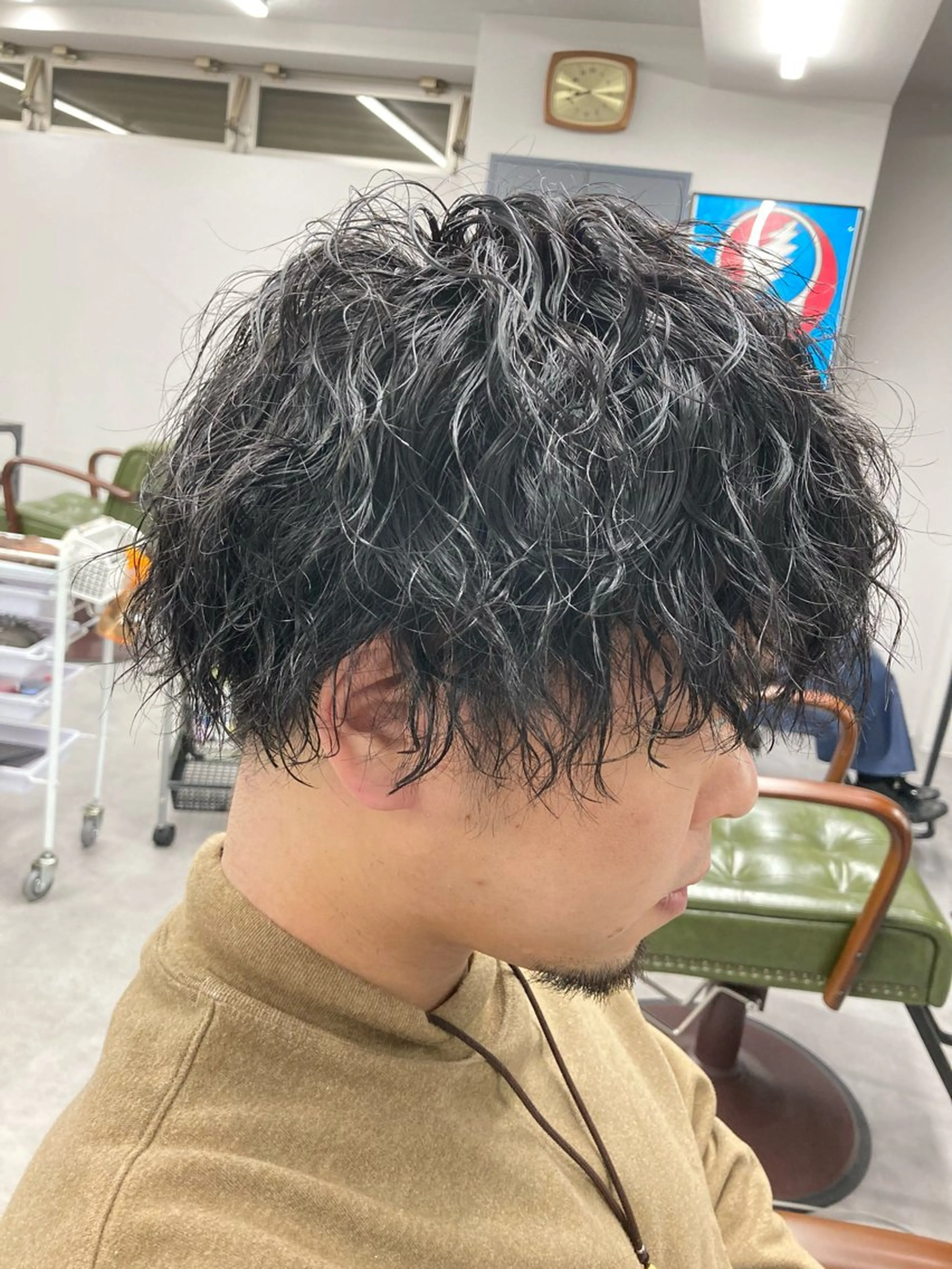 パーマ メンズ メンズパーマ ツイストスパイラルパーマ スパイラルパーマ SHAFT Ieiriのヘアスタイル
