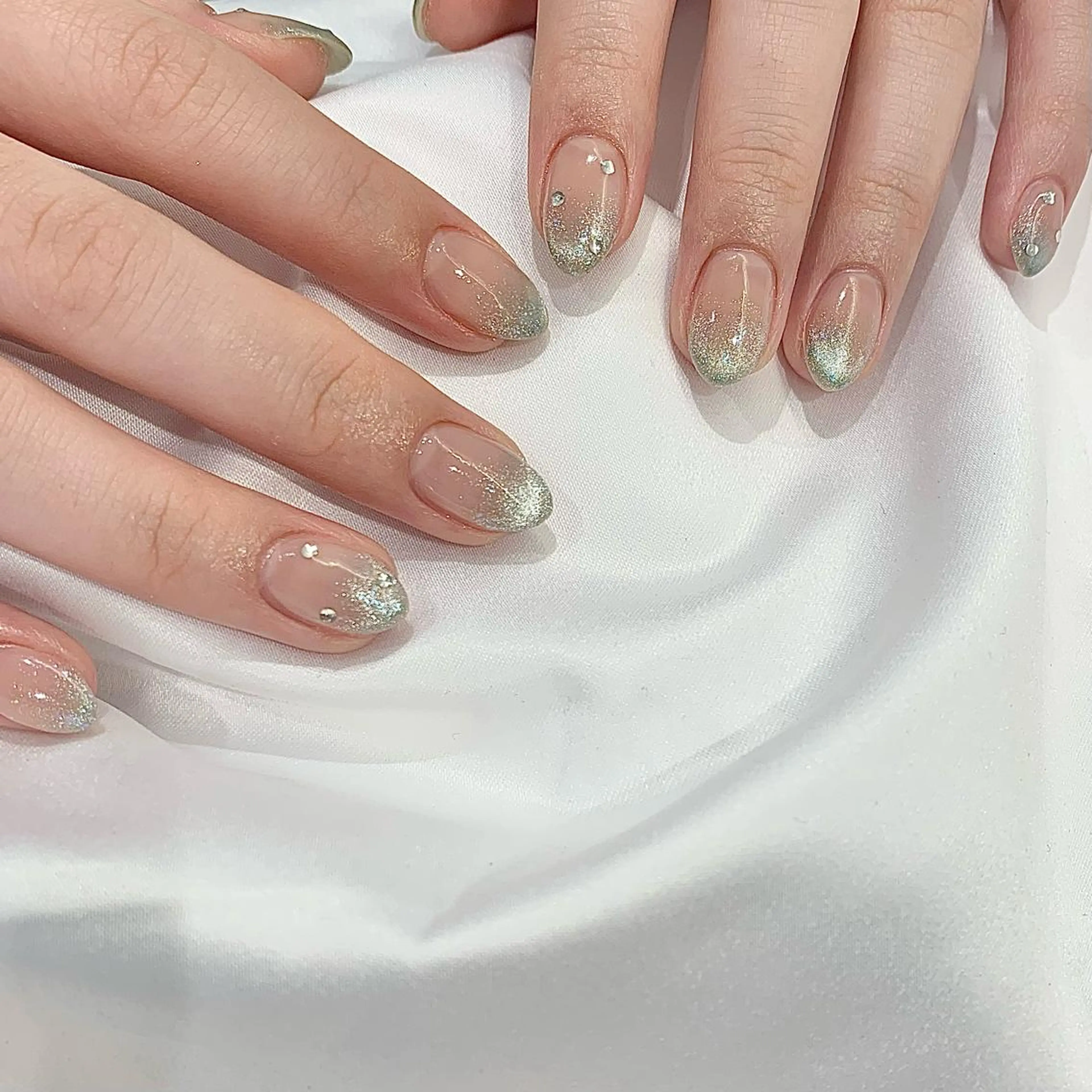 ネイル マグネットネイル ハンドネイル tote. airiのネイルデザイン