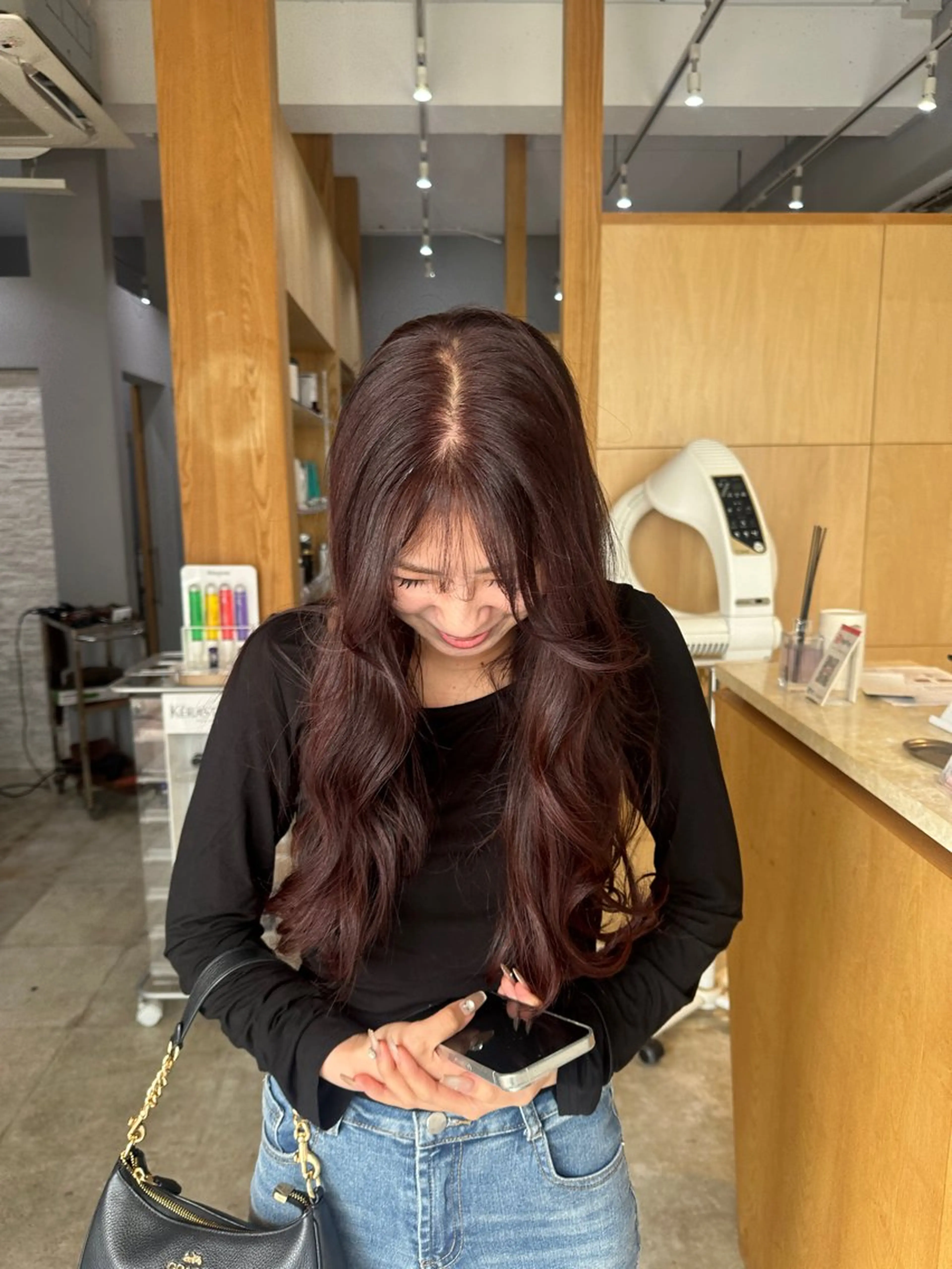 ミディアム ヘアカラー トリートメント miloc MOMOKAのヘアスタイル