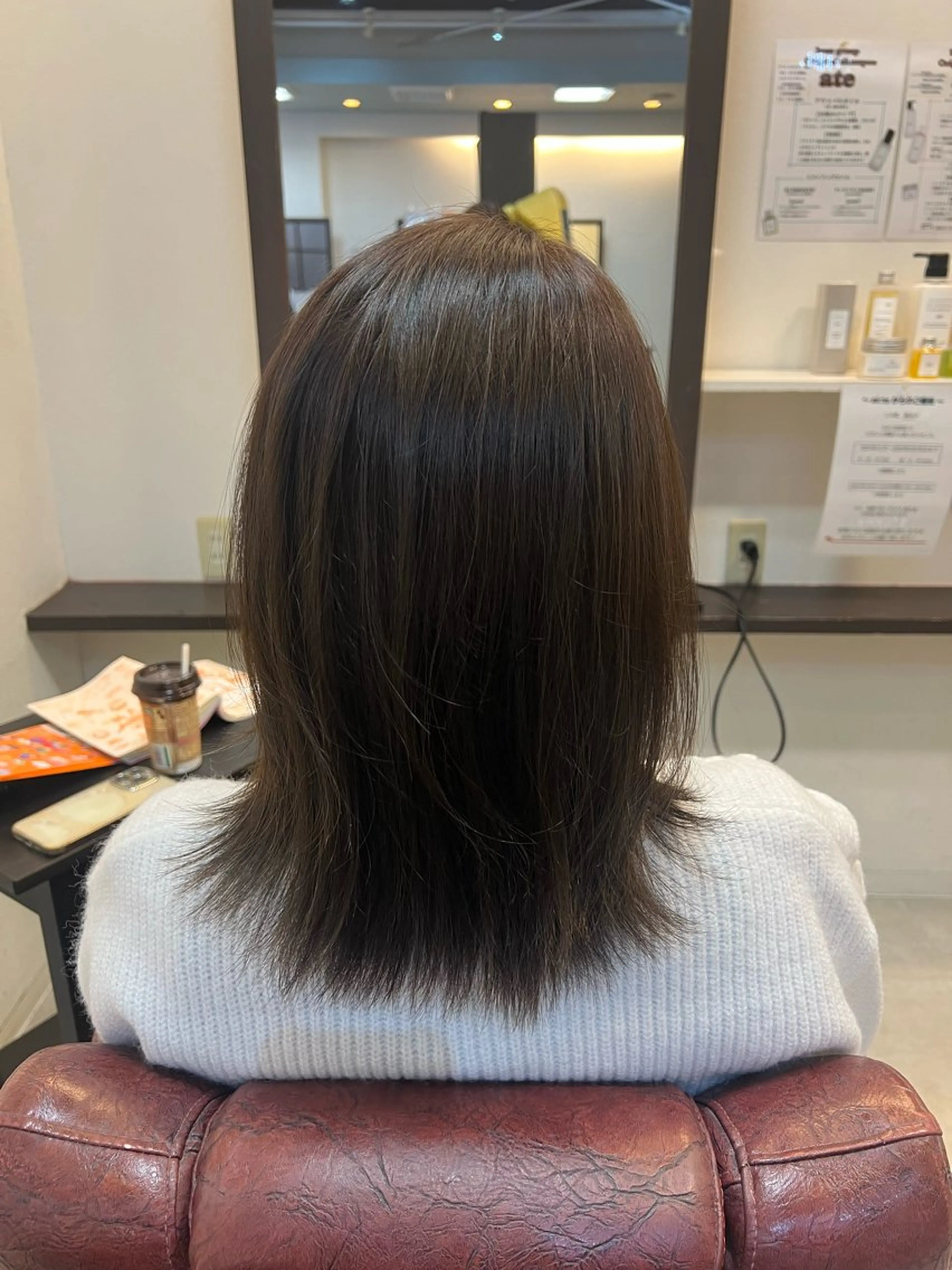 ミディアム カラー グレージュ オリーブグレージュ オリーブグレー 吉岡 なみのヘアスタイル