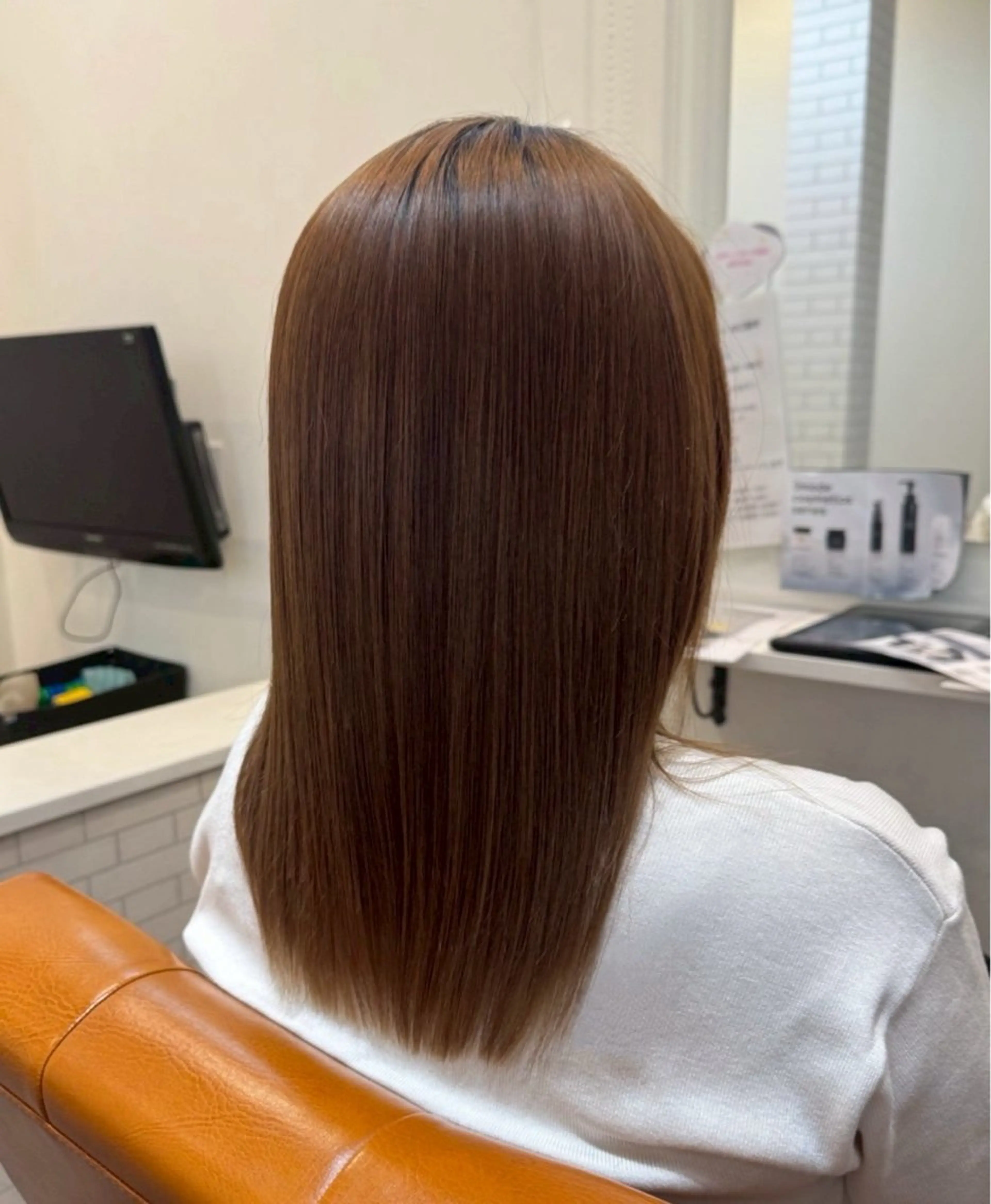 ミディアム ヘアカラー トリートメント 廣川 真梨乃のヘアスタイル