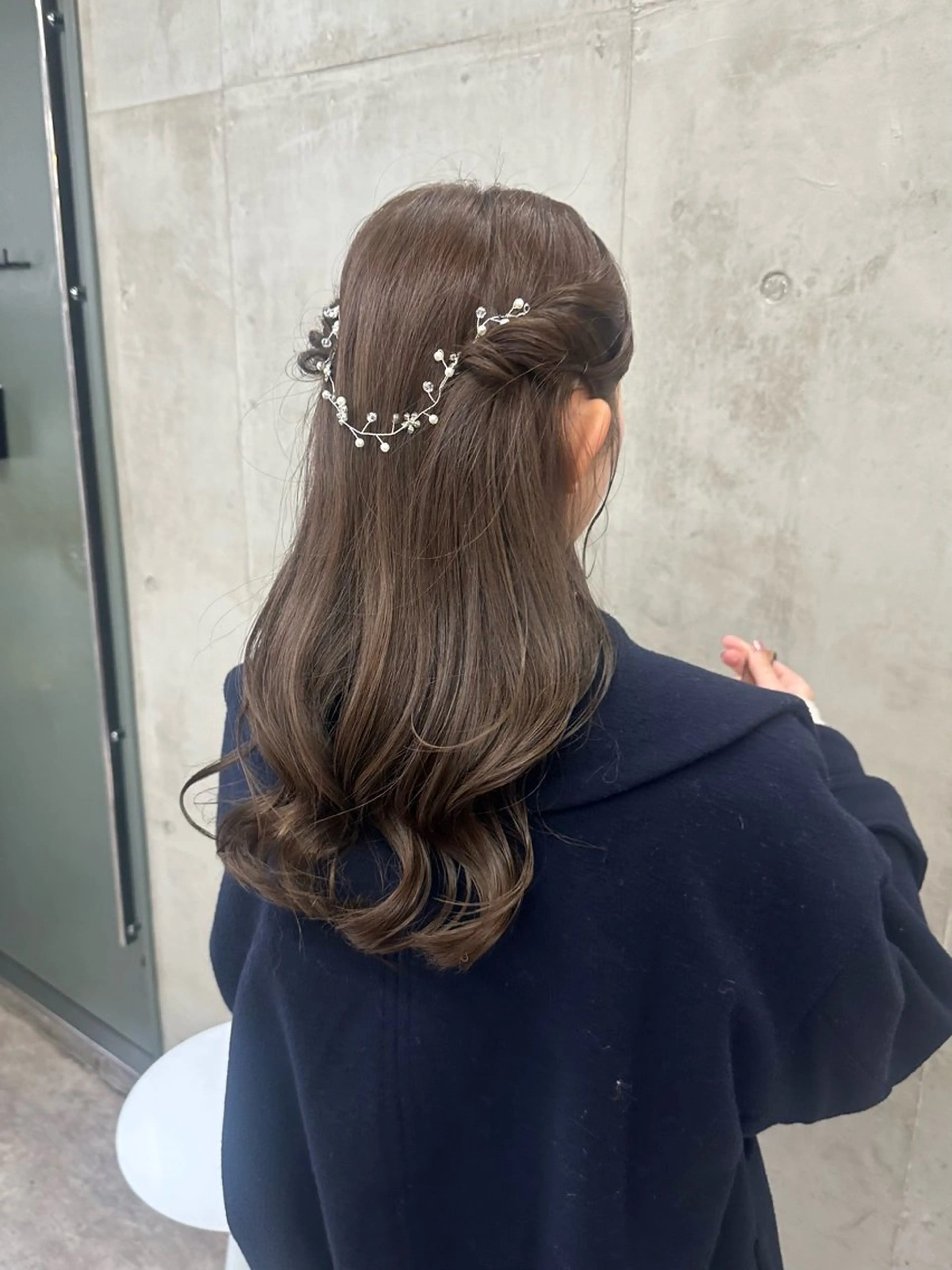 ロング カラー ヘアアレンジ ハーフアップ ベージュカラー ブリーチ ブラウンカラー ケアブリーチ ヘアセット カットモデル募集中 ／HARUKA🎀のヘアスタイル