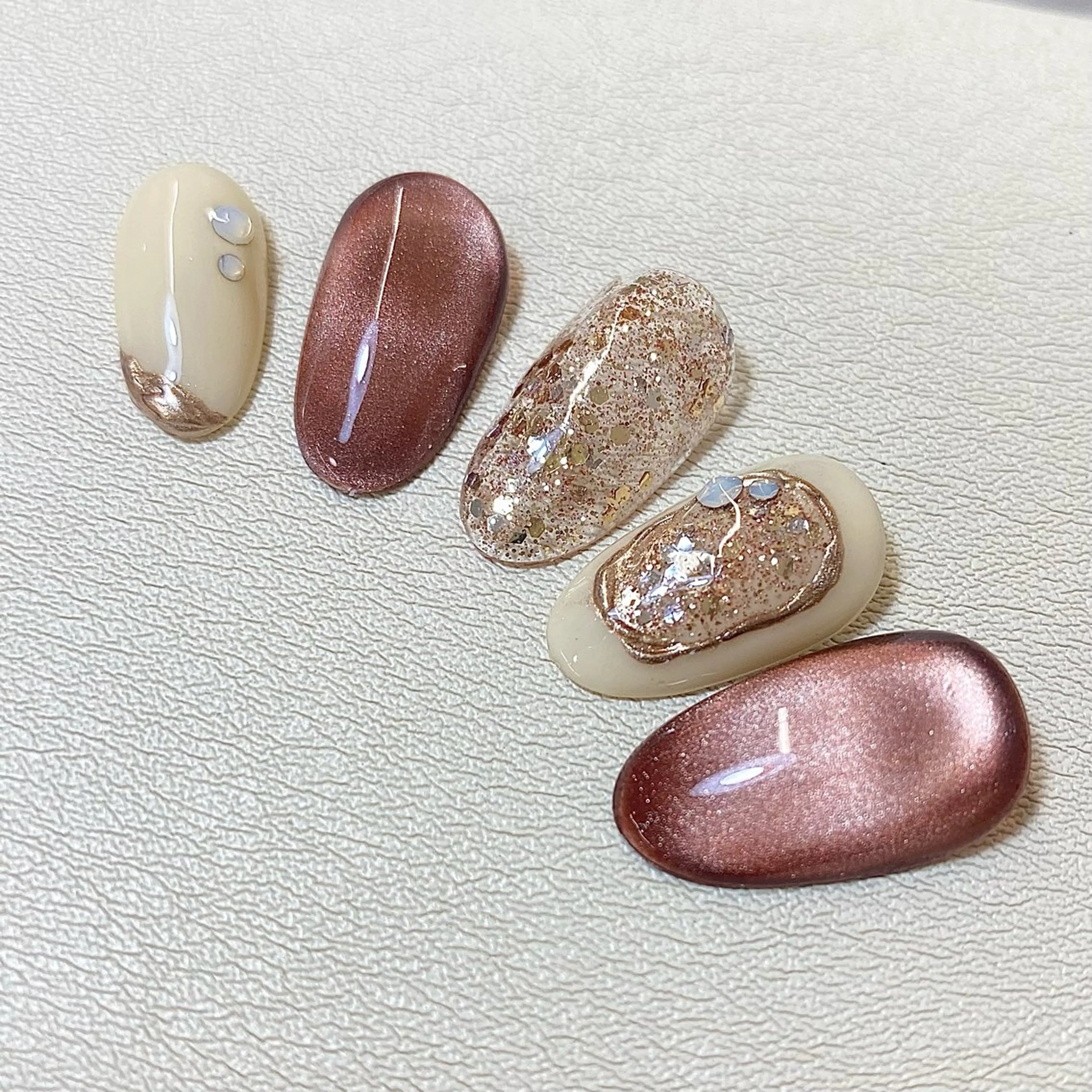 ネイル アートネイル 森田 菜月のネイルデザイン