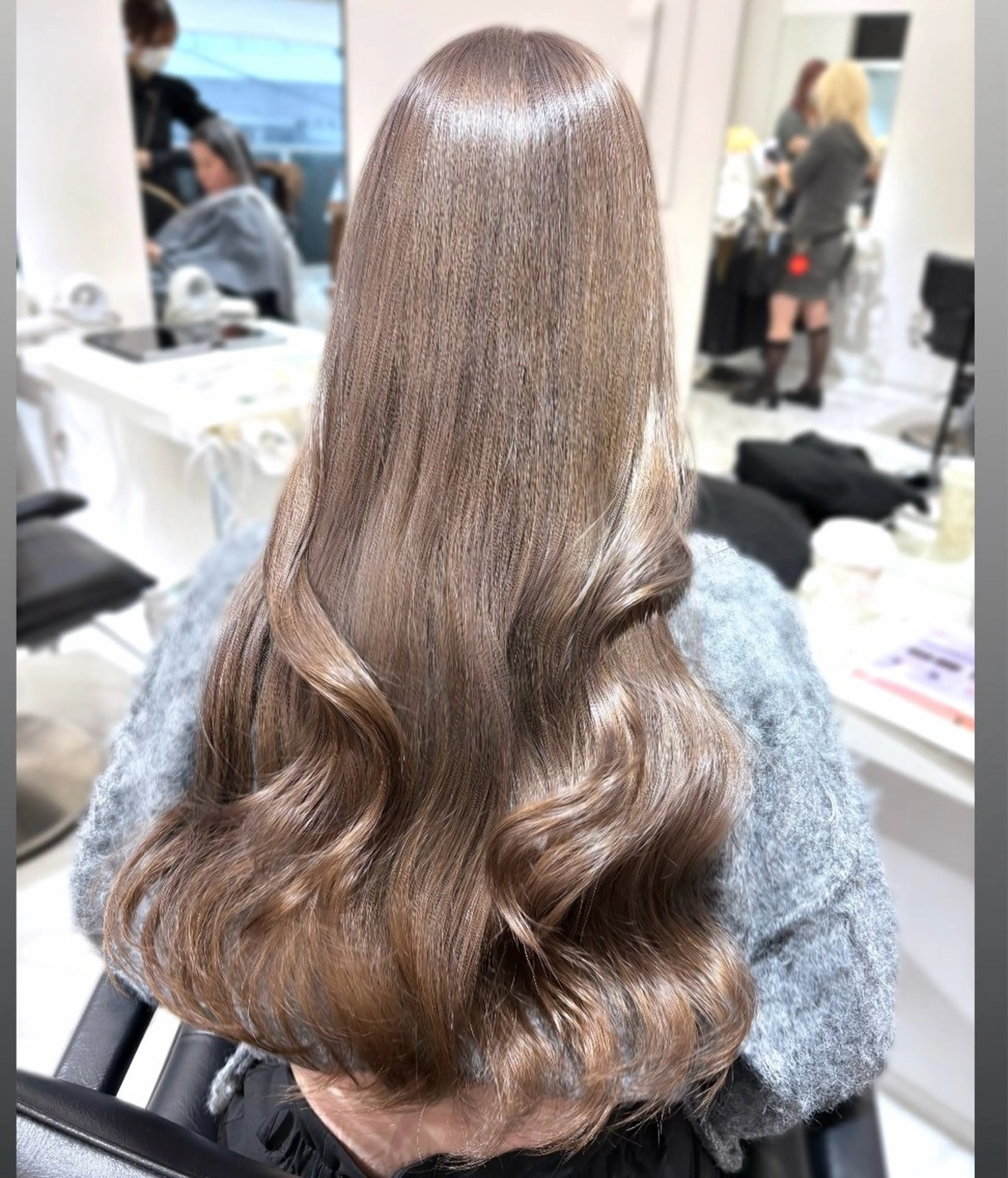 ロング カラー ブリーチ 透明感カラー ダブルカラー ハイトーンカラー ヘアカラー haruka /韓国レイヤーのヘアスタイル