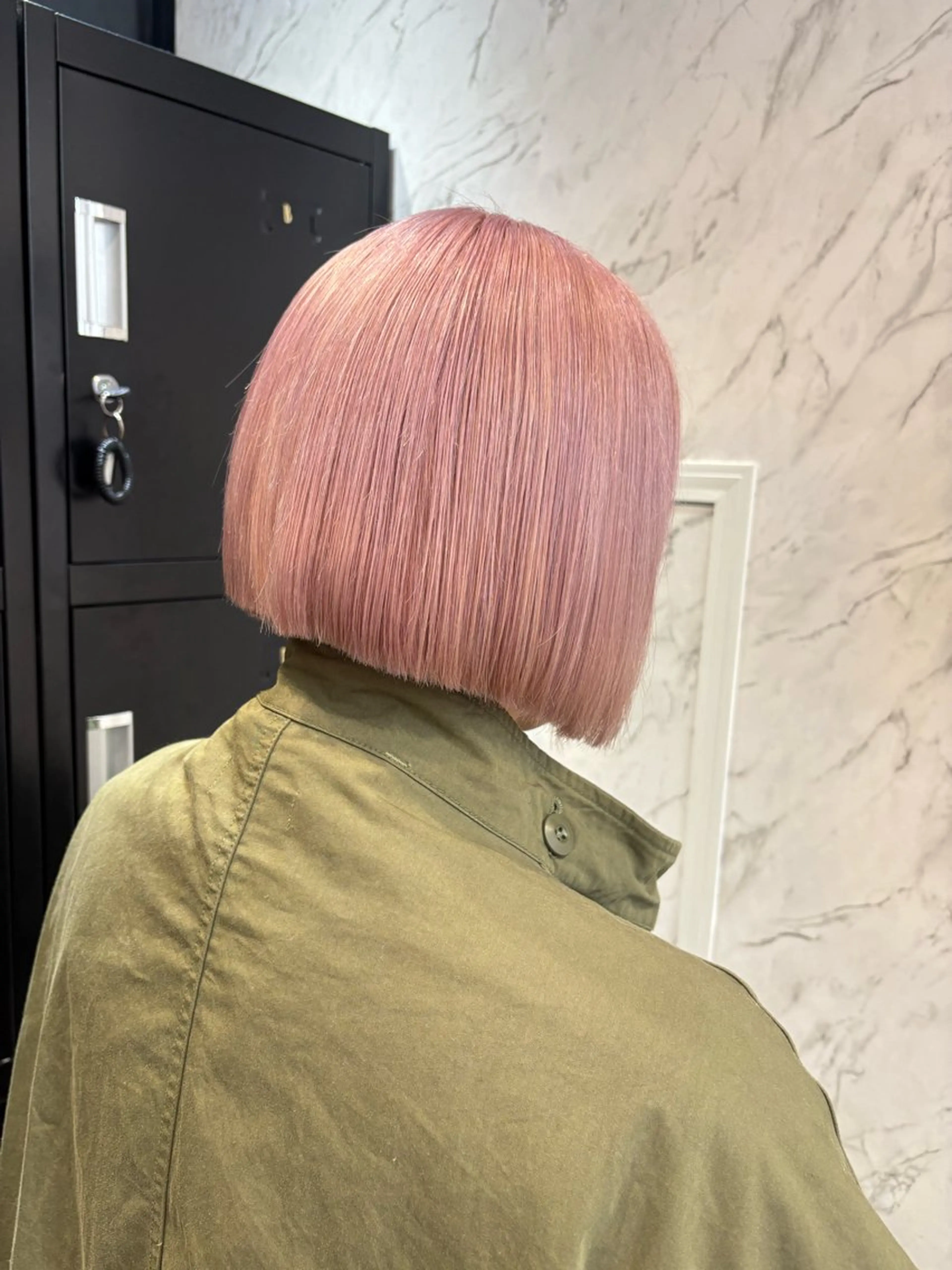 ショート カラー ハイトーンカラー ボブ 韓国ヘア🎀 /♡𝓝𝓸𝓪♡のヘアスタイル