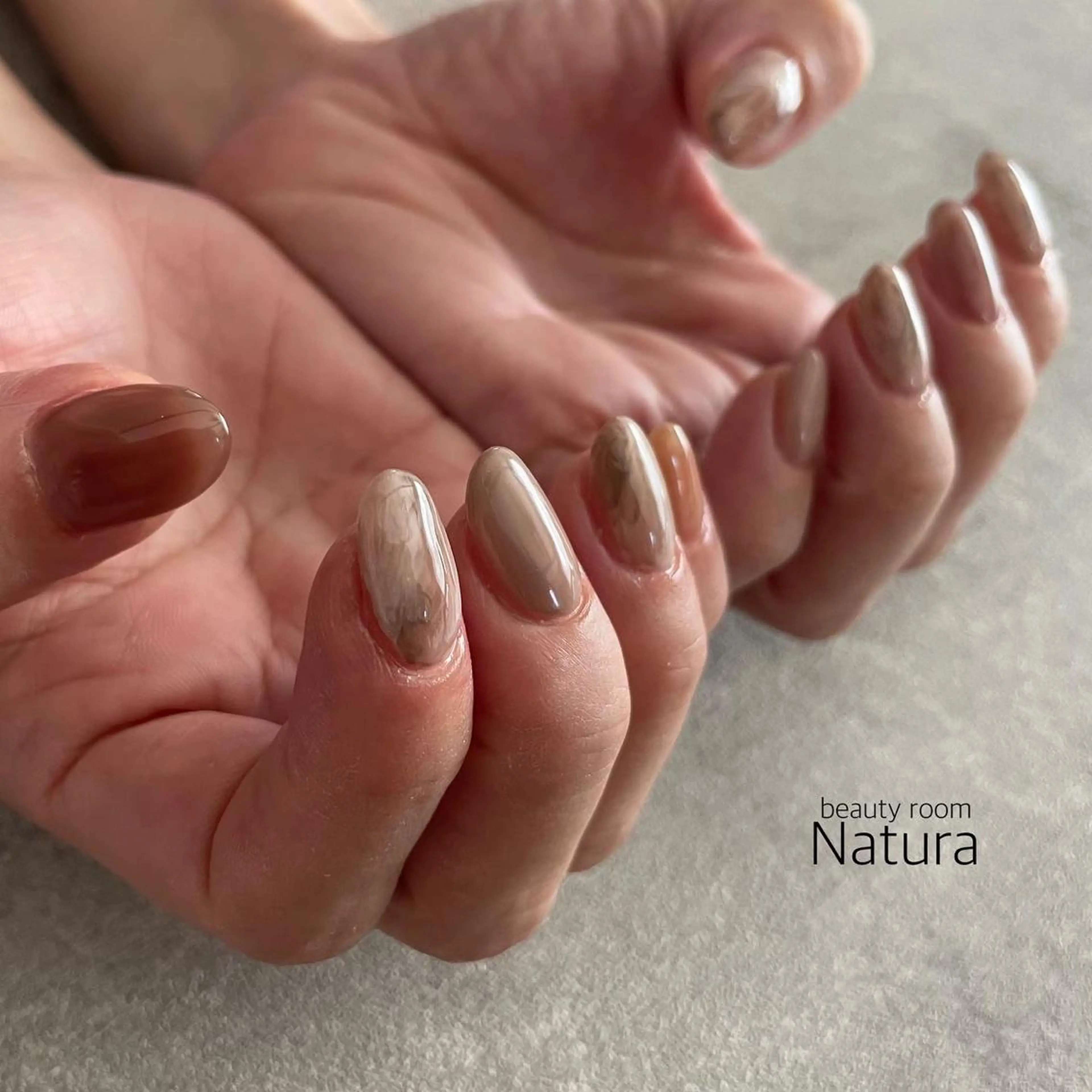 ネイル マツエク・マツパ アイブロウ ハンドネイル beautyroom Naturaのネイルデザイン
