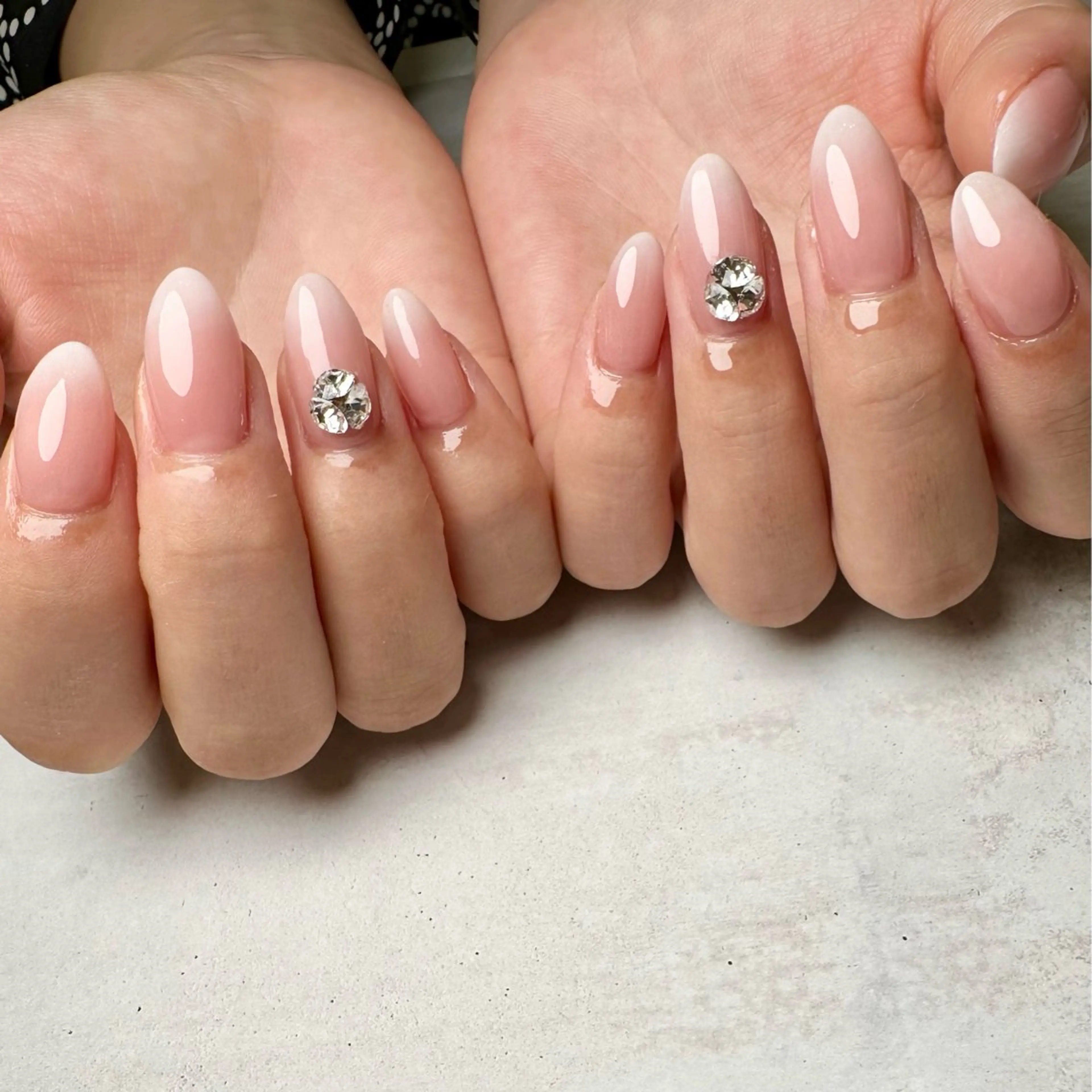 ネイル ストーンネイル ハンドネイル 【nailsalon LaMeL】落合のネイルデザイン