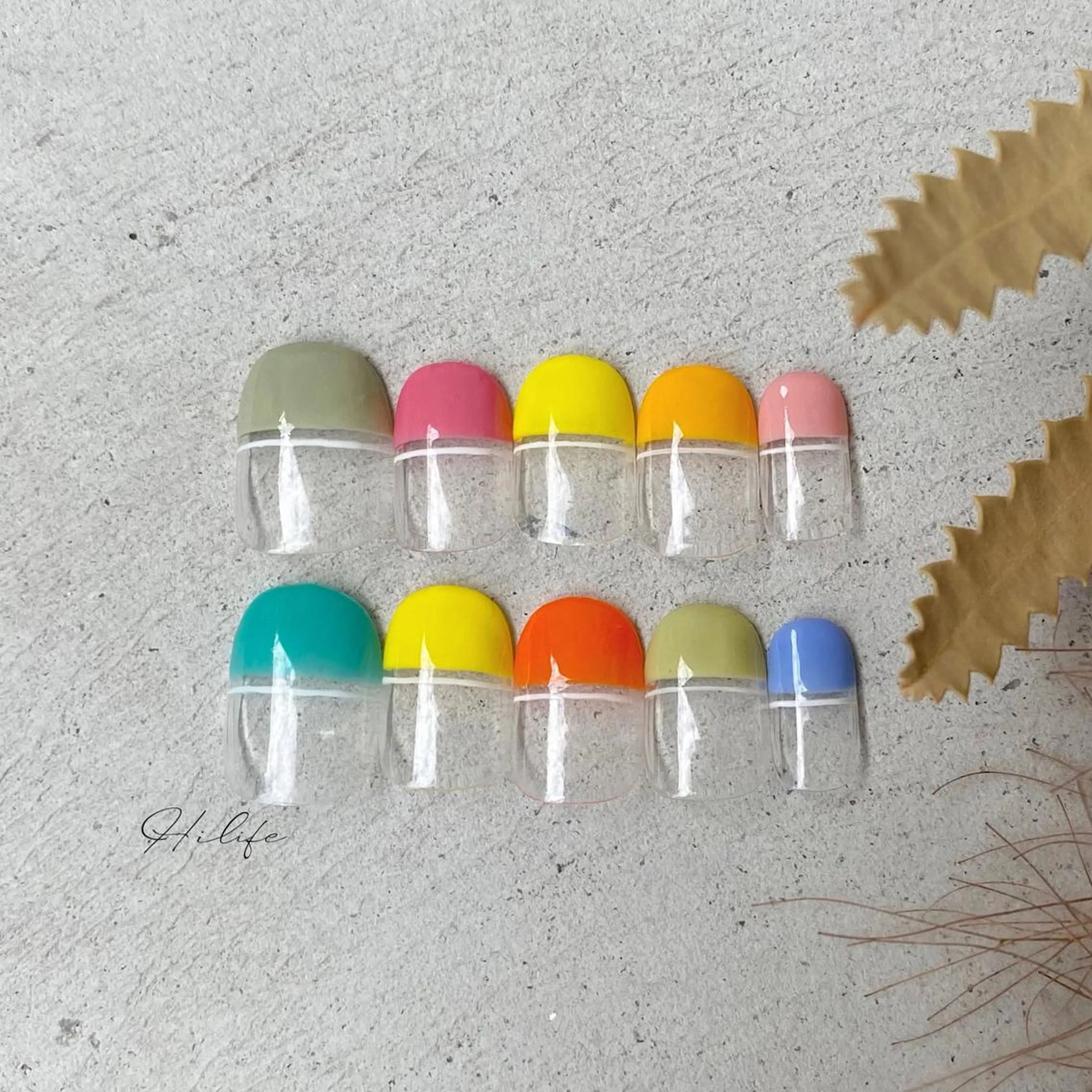 ネイル シンプルネイル ネイルチップ ハンドネイル Nail Adore.のネイルデザイン