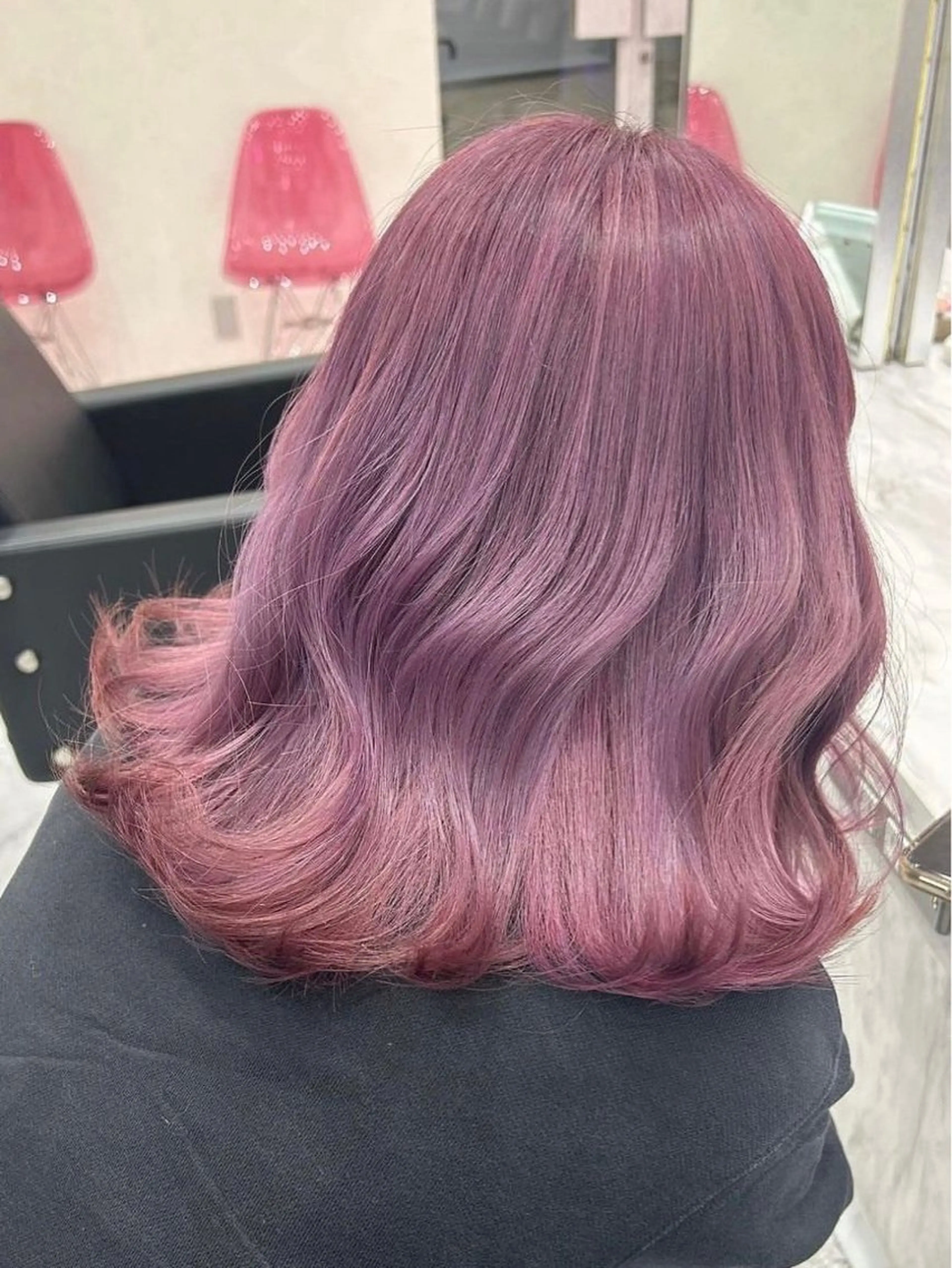 ミディアム カラー ヘアアレンジ ヘアカラー トリートメント ヘアセット ハイトーン/透明感/ レイヤー/かずや🦁のヘアスタイル
