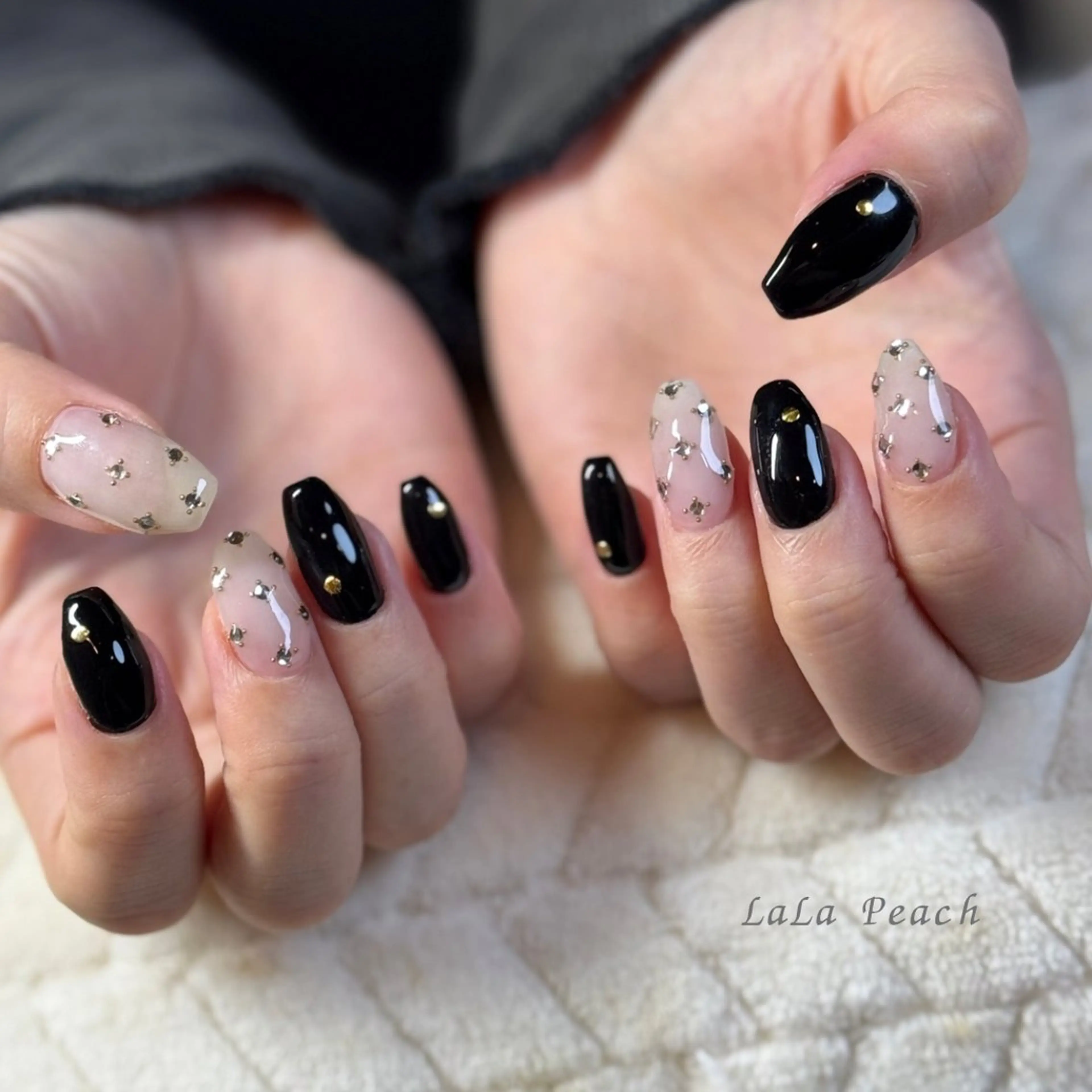 ネイル ドット ジェルネイル ハンドネイル LaLa Peach 福岡のマツエク・マツパデザイン