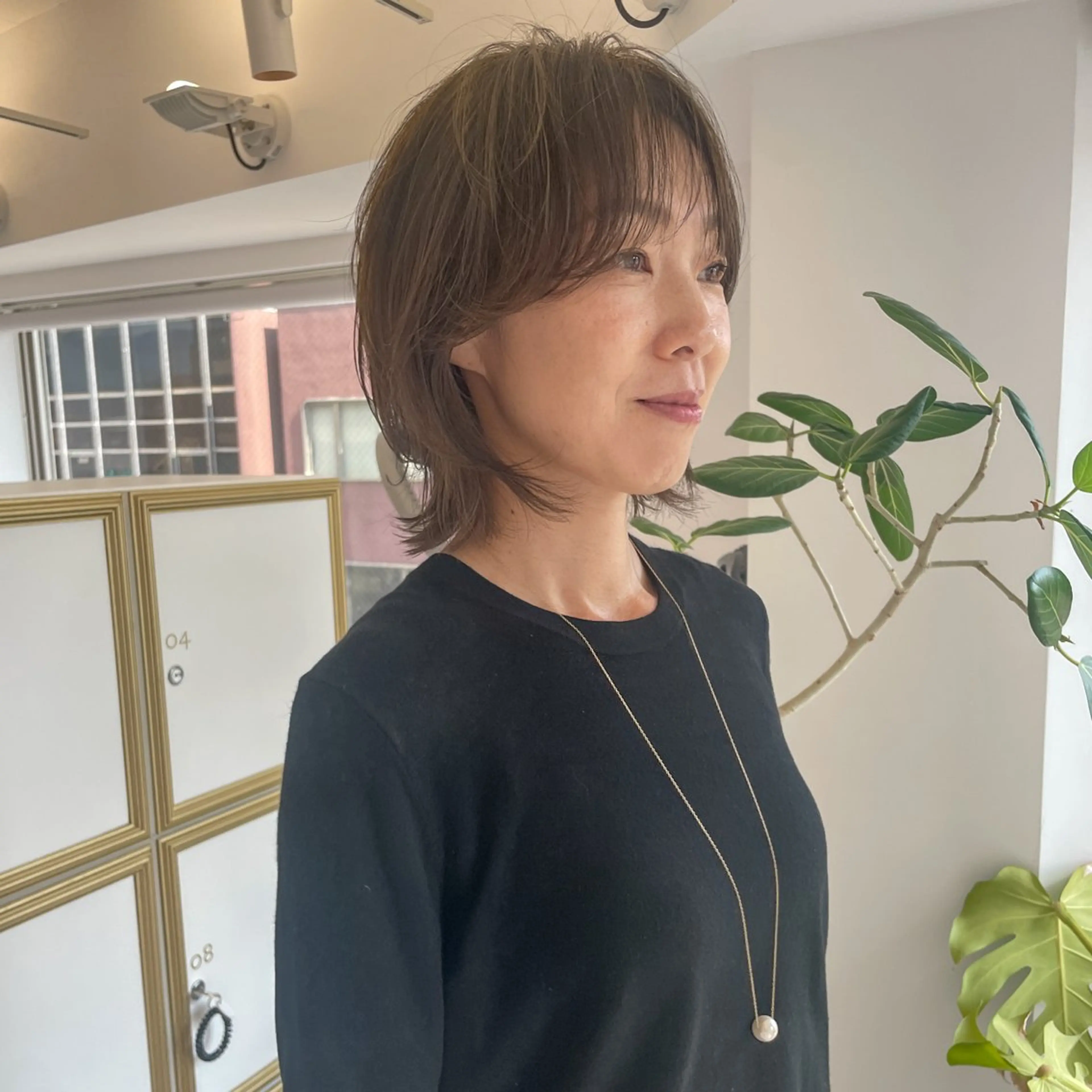 ミディアム カラー ベージュカラー オリーブベージュ くびれヘア レイヤーカット カット ヘアカラー 似合わせヘア🤍 面田法子のヘアスタイル