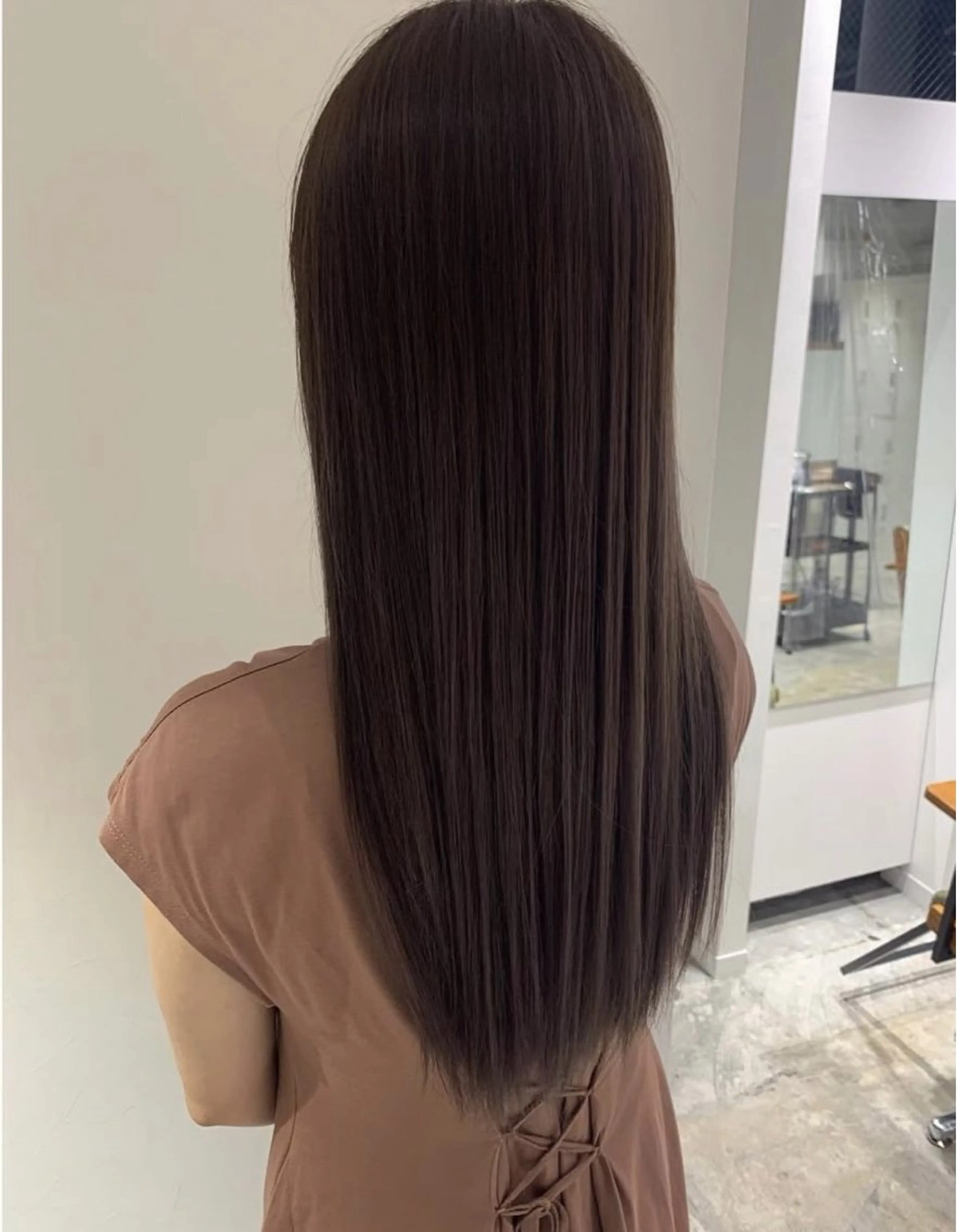 ロング ヘアカラー いたがき ひであきのヘアスタイル