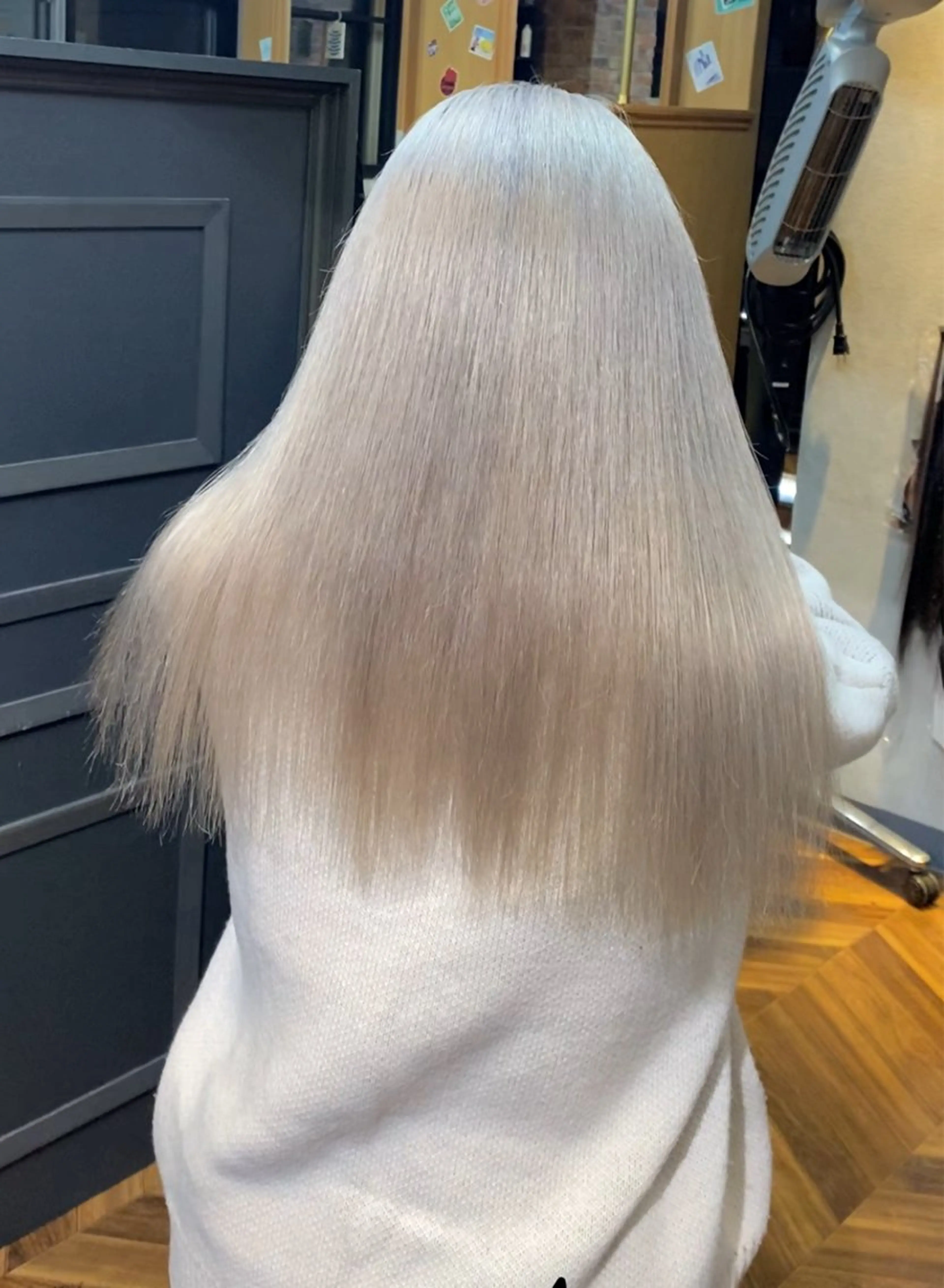 ロング カラー ダブルカラー ピンクカラー elise所属・SWAN札幌 ハタザワリュートのヘアスタイル