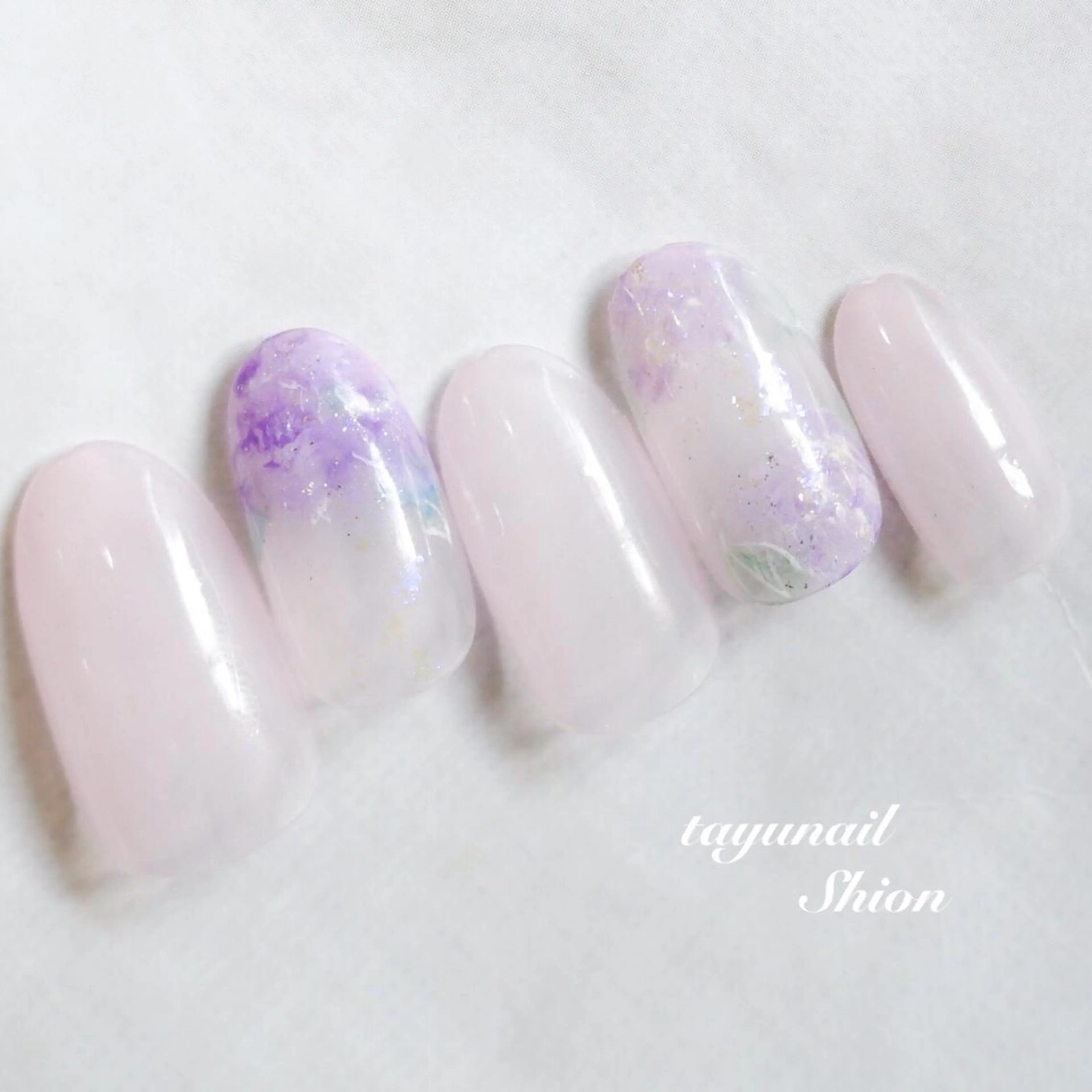 ネイル アートネイル ジェルネイル グラデーション ニュアンスネイル ワンカラーネイル ハンドネイル ネイルサロン 【たゆnail】のネイルデザイン