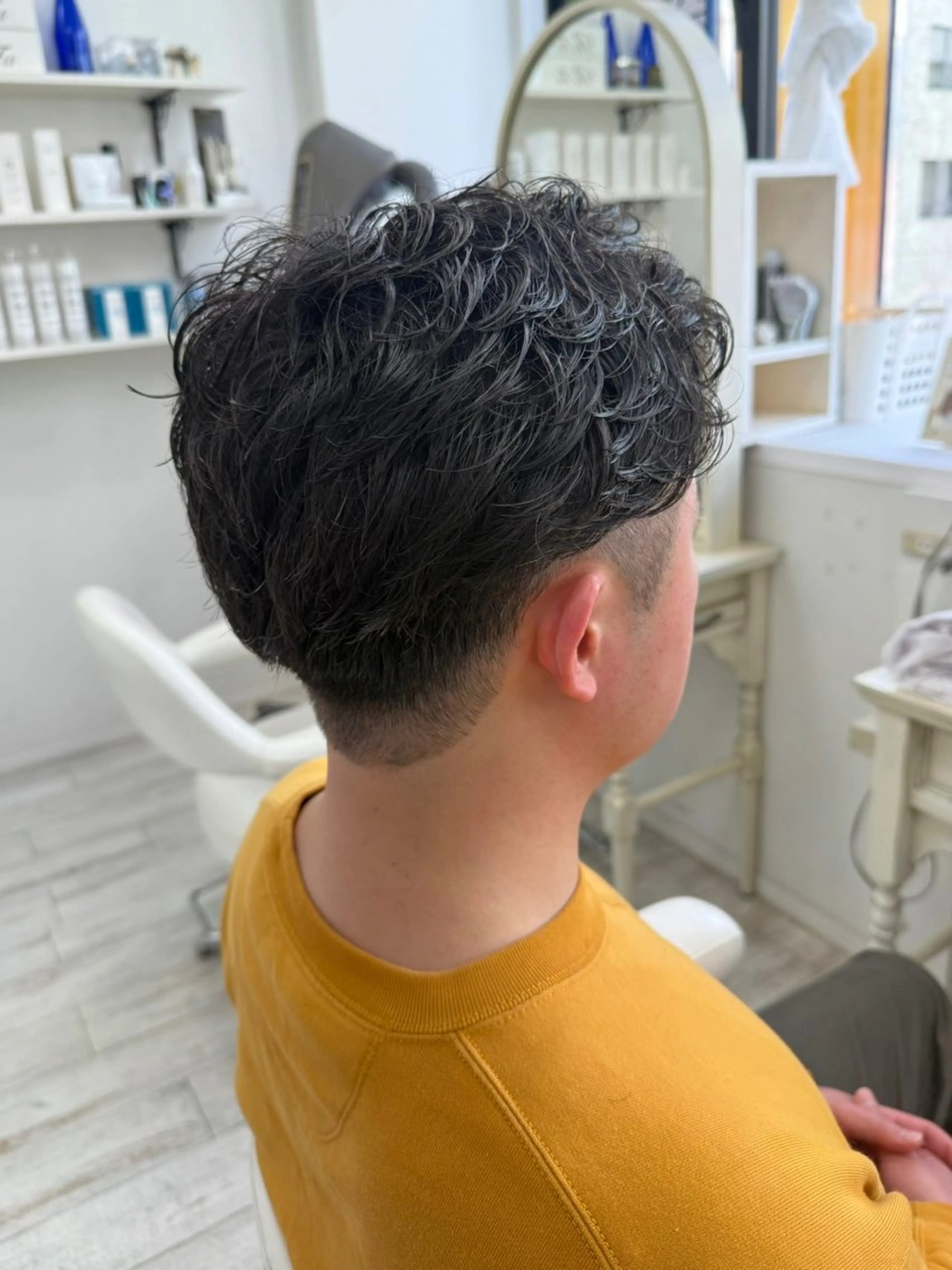 ショート カット パーマ 新籾 尚哉のヘアスタイル