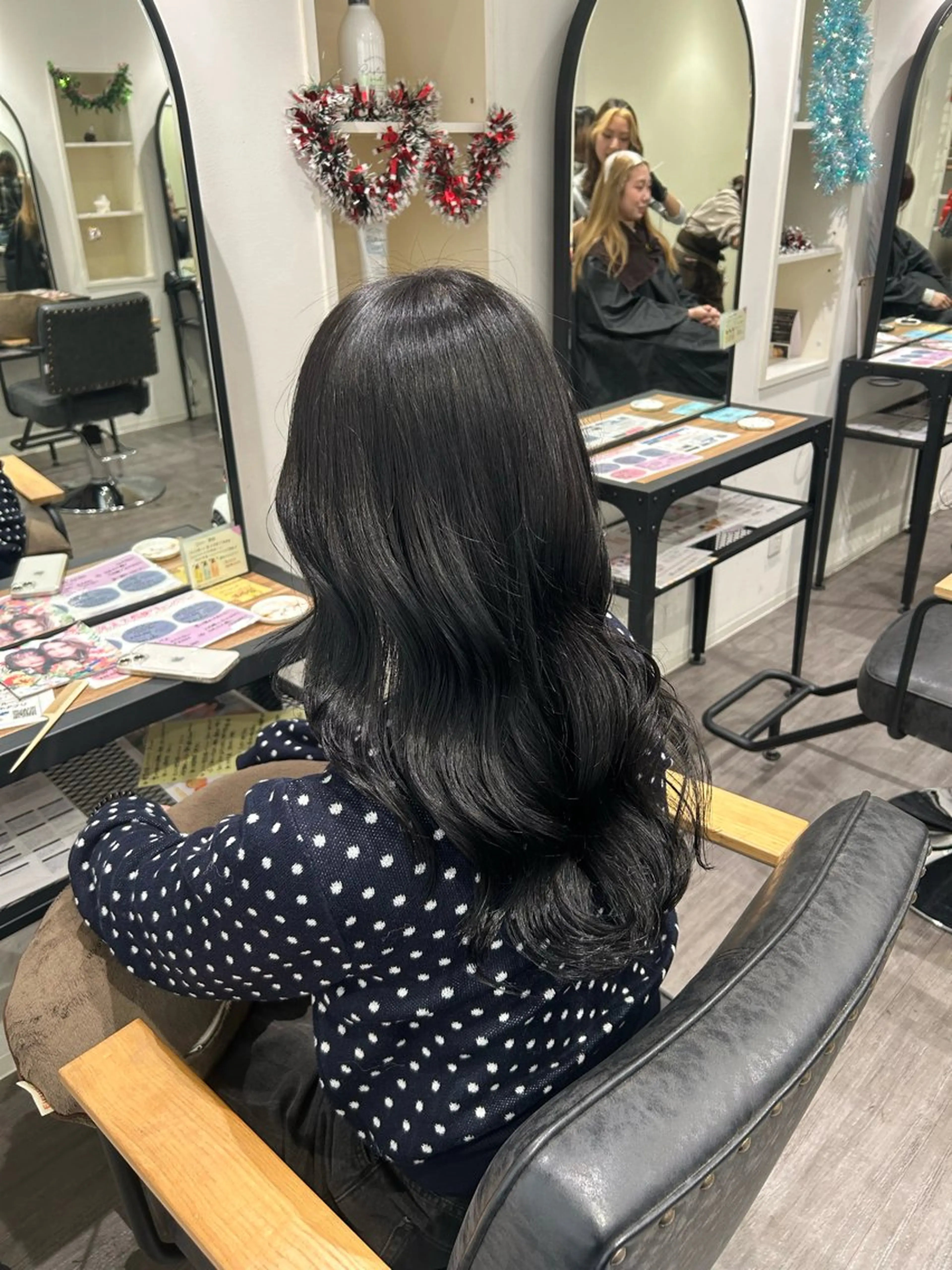 ロング カラー ヘアアレンジ ダークグレー ダークグレージュ グレージュ ヘアカラー トリートメント cocotte 💟草間紫音💟のヘアスタイル