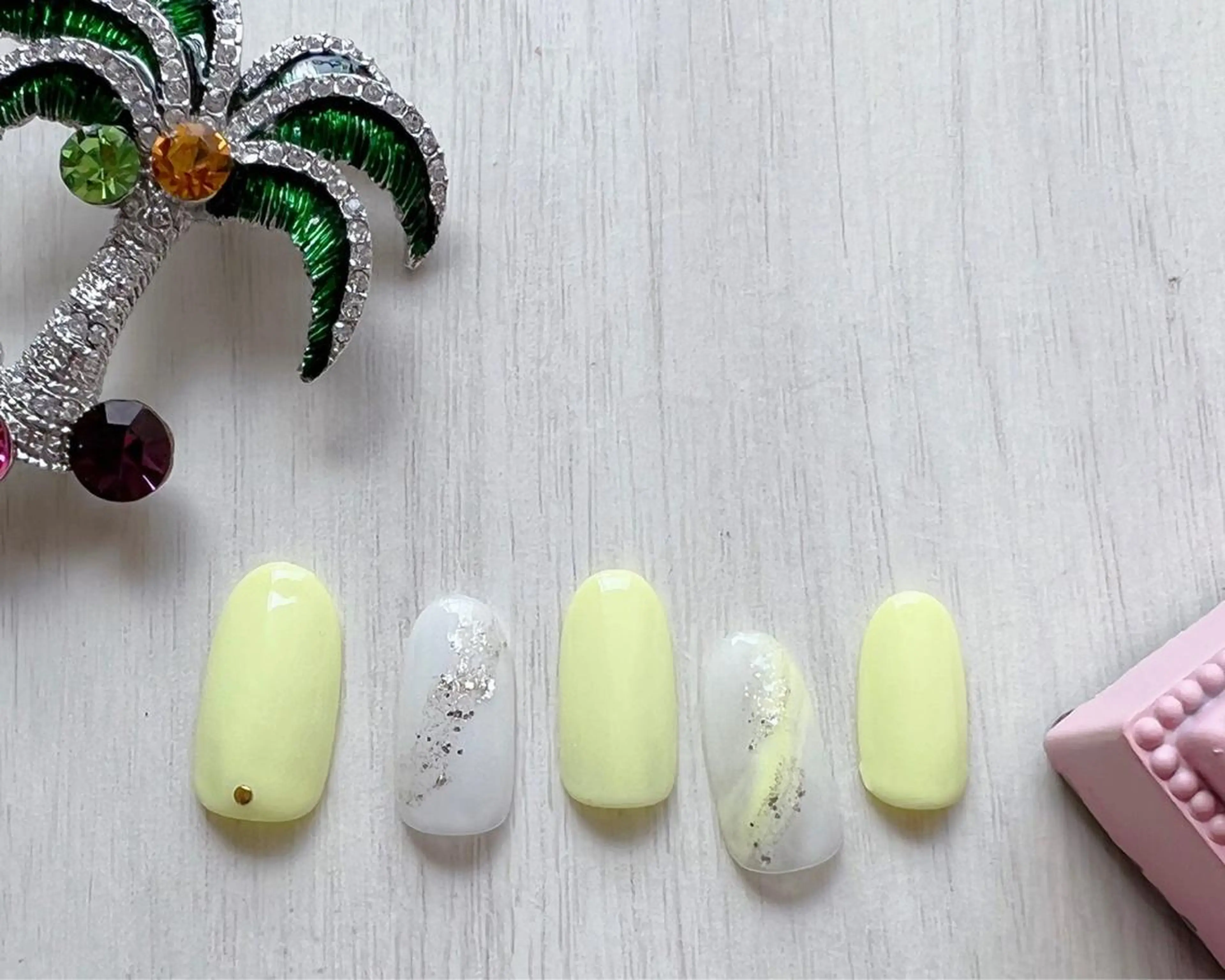 ネイル ハンドネイル トップネイリスト Ribbon立川店のネイルデザイン