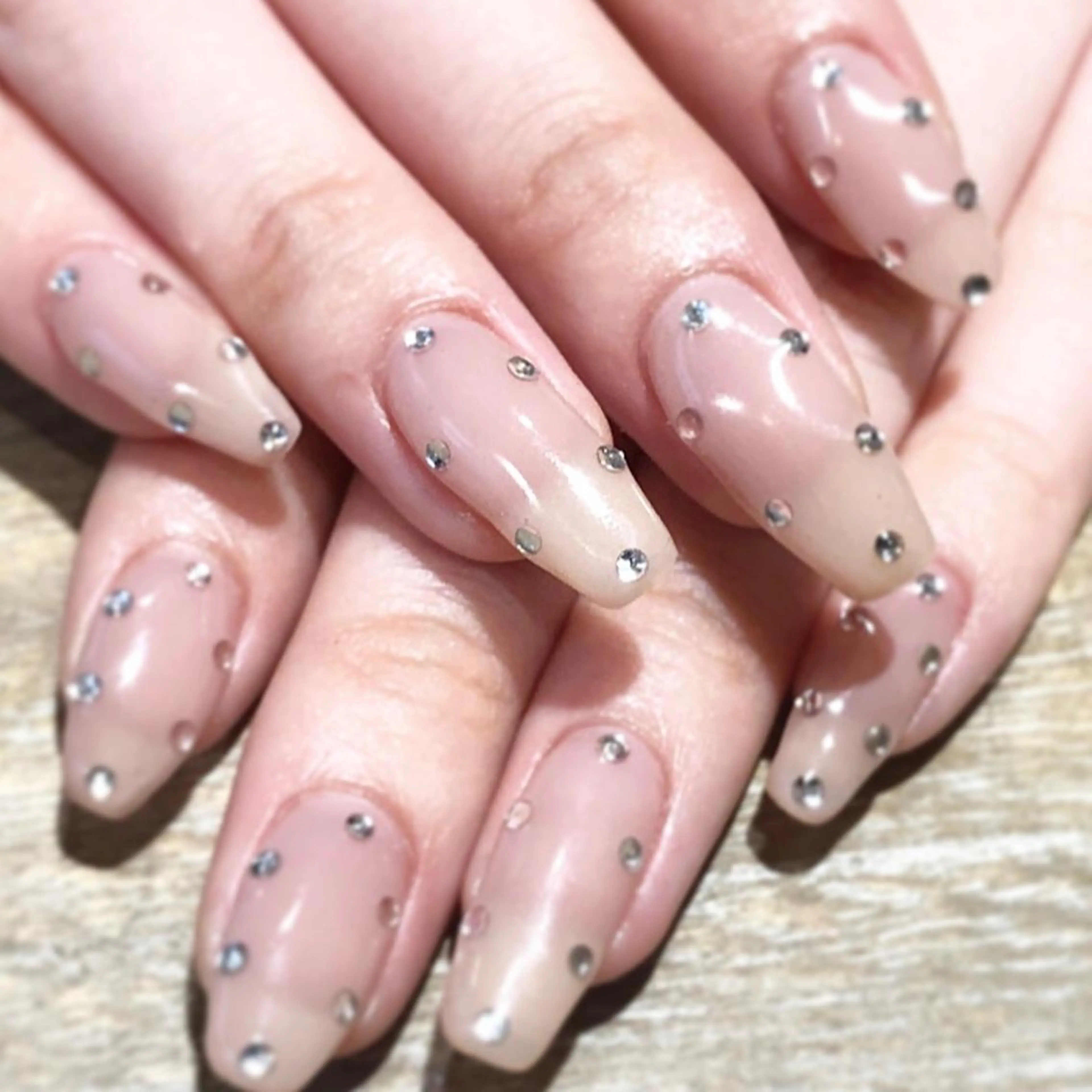 ネイル ハンドネイル Nest 三田のマツエク・マツパデザイン