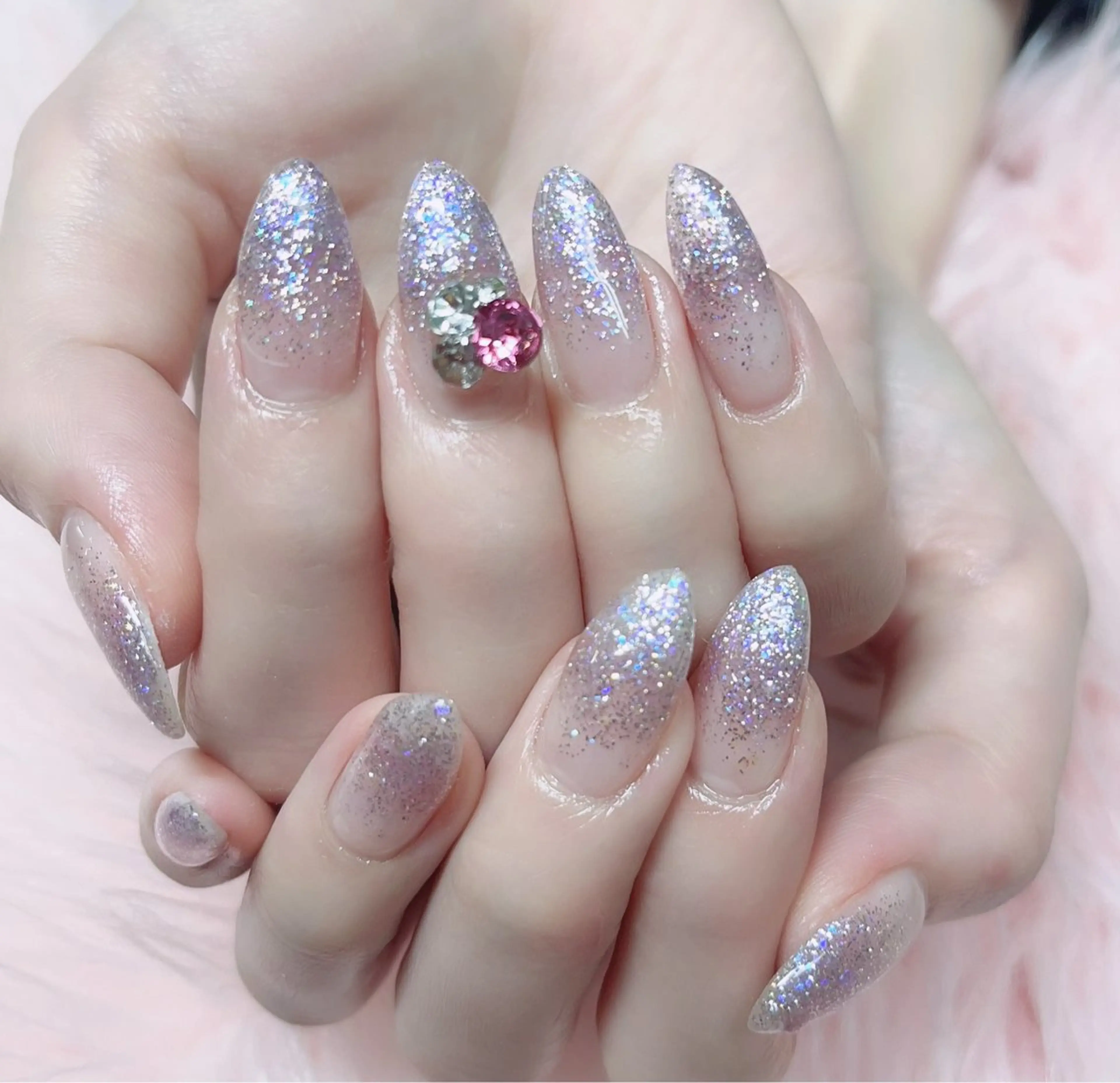 ネイル ハンドネイル MoonNail ユリ🌸のネイルデザイン