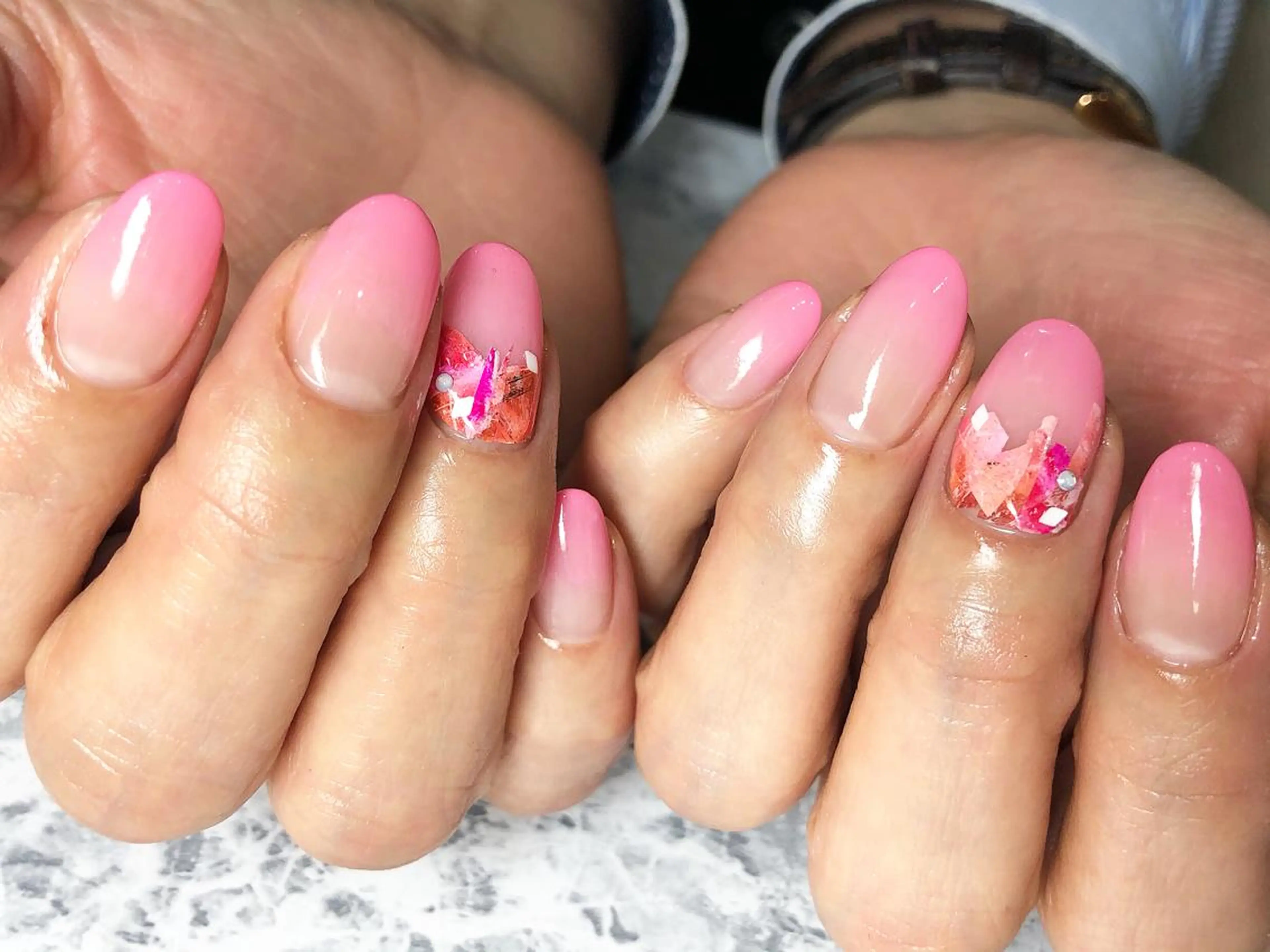 ネイル TOMOMI NAILsのネイルデザイン