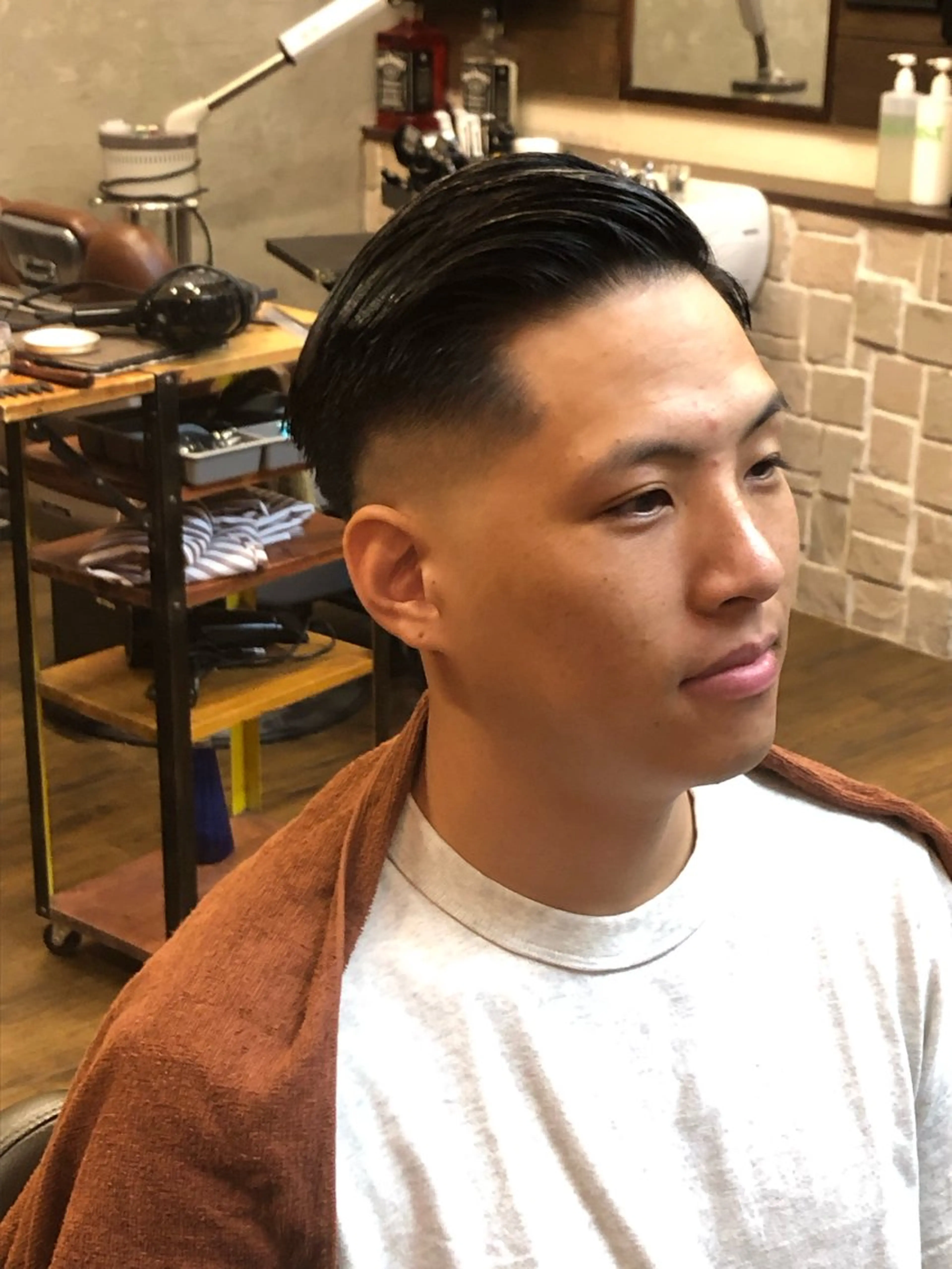 ショート メンズ フェードカット 七三 スキンフェード ナイルプラス所属・ナイルプラス ヨウのヘアスタイル